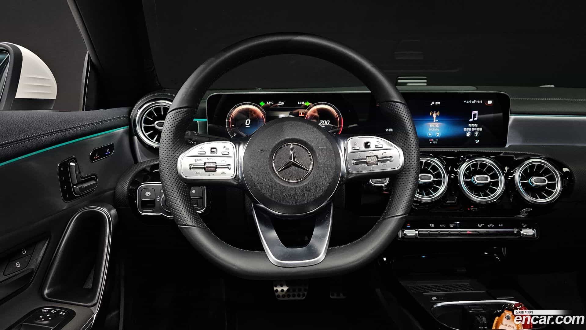 CLA-Class Mercedes-Benz 2020.4-OPTION-017