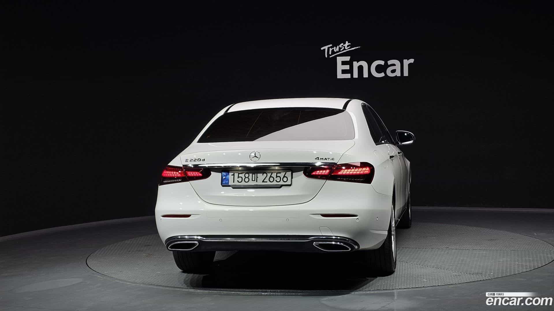E-Class Mercedes-Benz 2022.2-OUTER-004