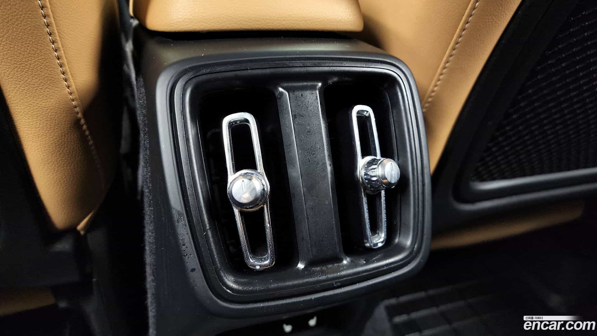 XC40 Volvo 2020.6-OPTION-023