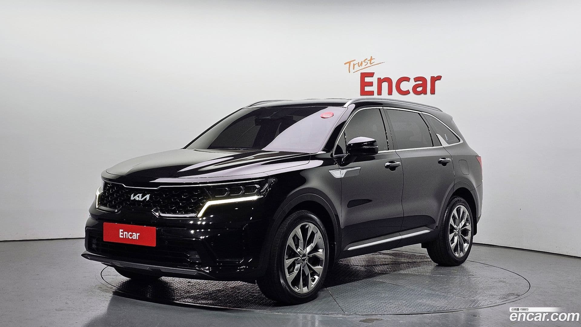 Main__Slider__Photo:Sorento Kia 2021.11-0
