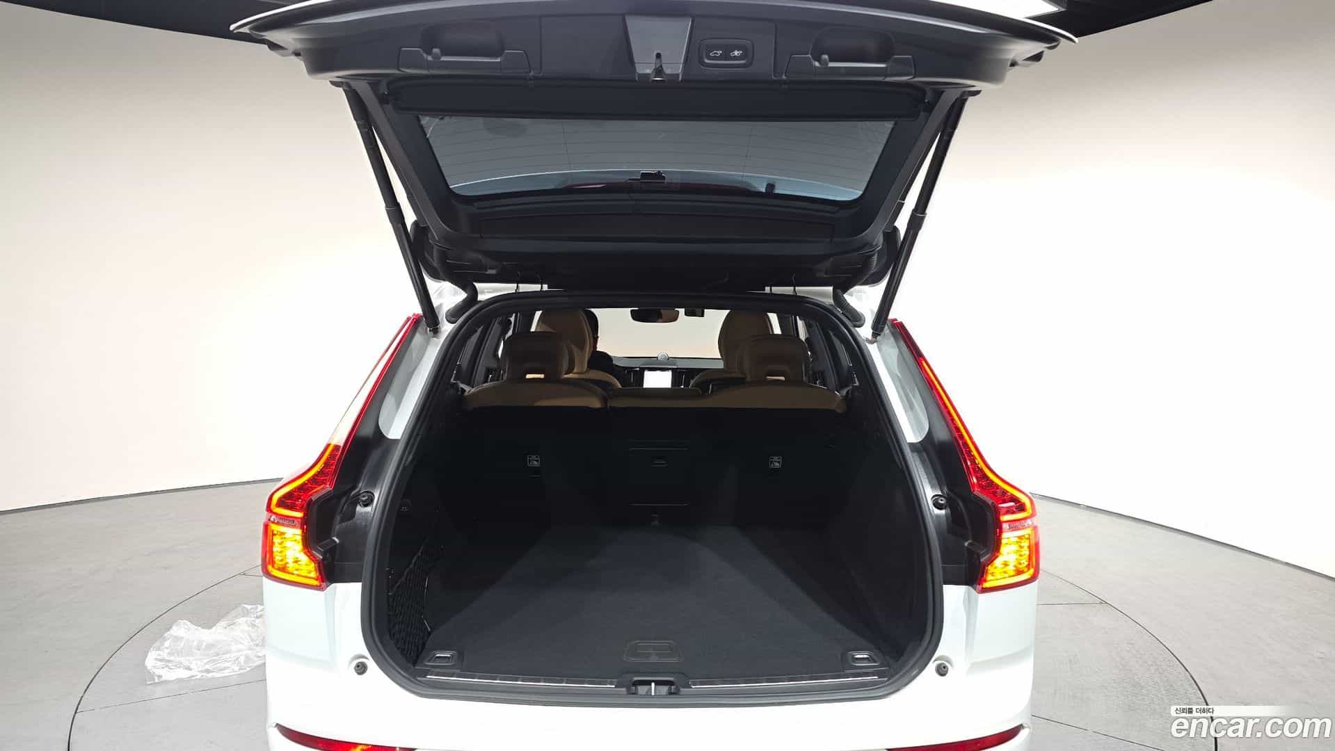 XC60 Volvo 2025.3-OPTION-024