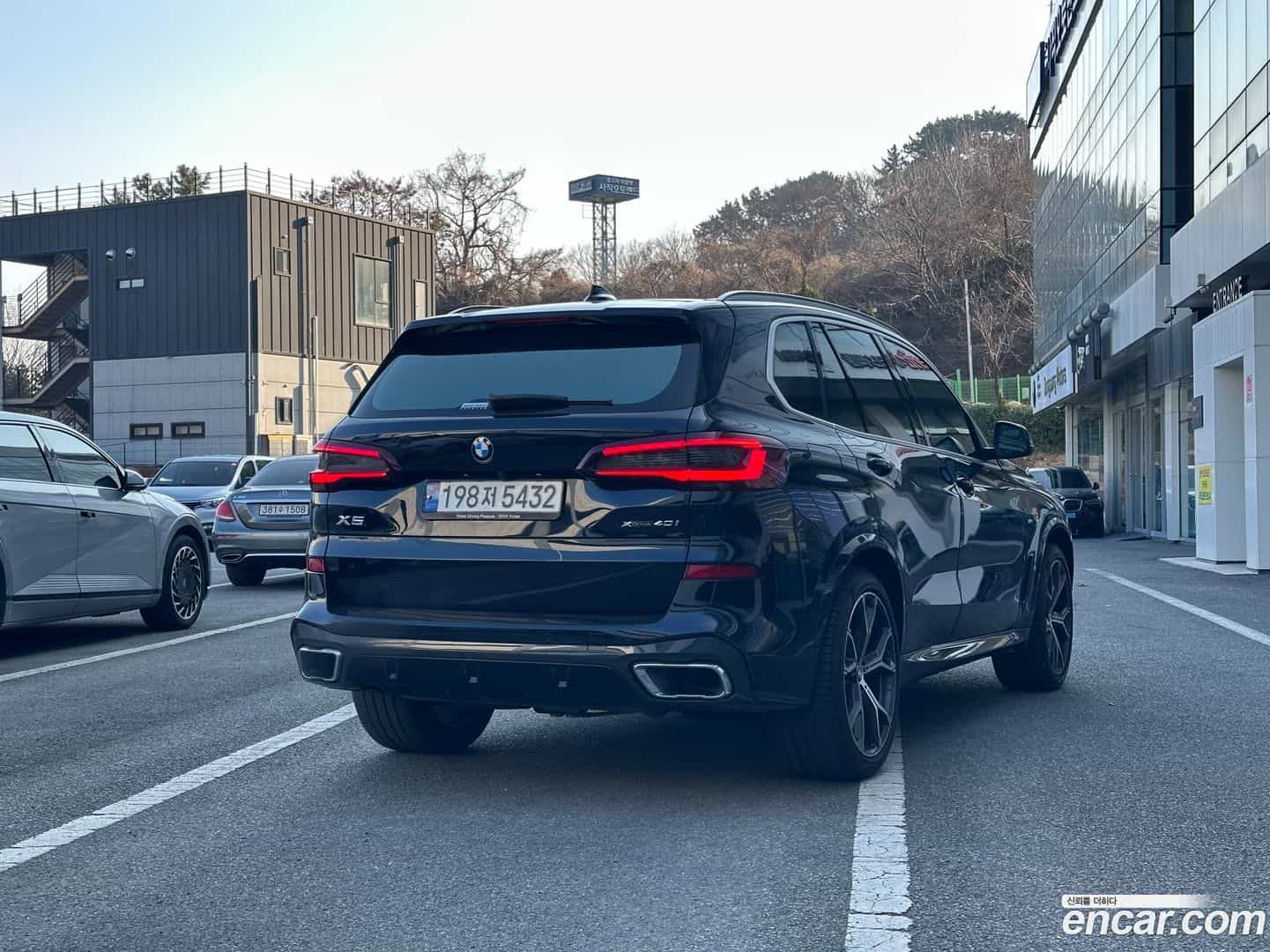 X5 BMW 2022.0-OUTER-002