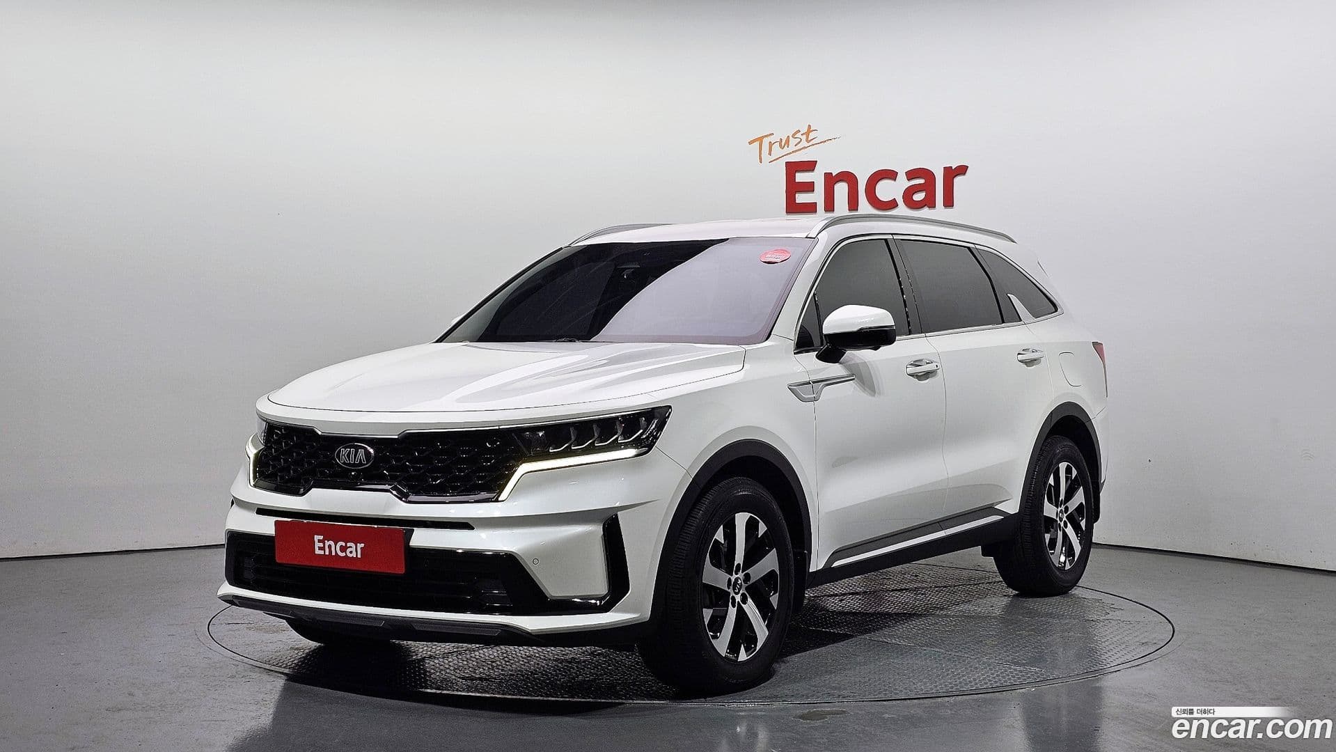 Main__Slider__Photo:Sorento Kia 2020.6-0