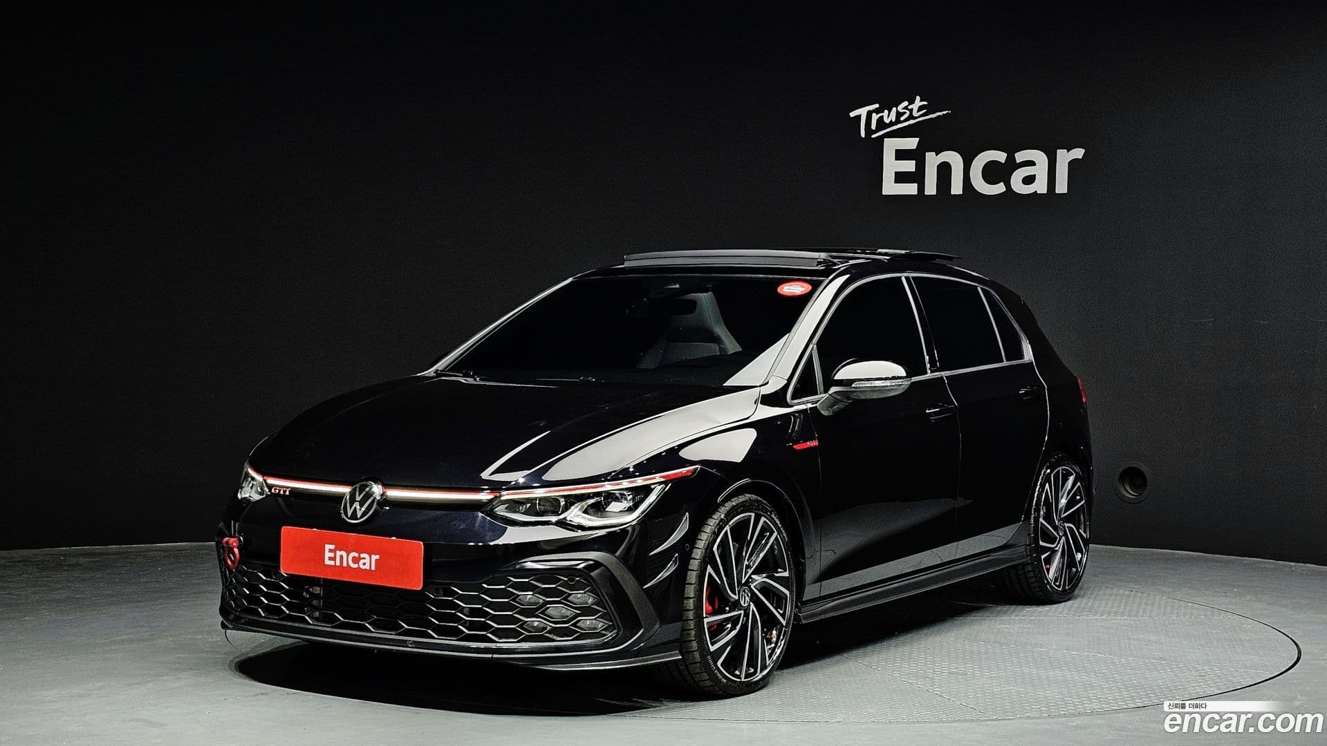Main__Slider__Photo:Golf Volkswagen 2023.8-0