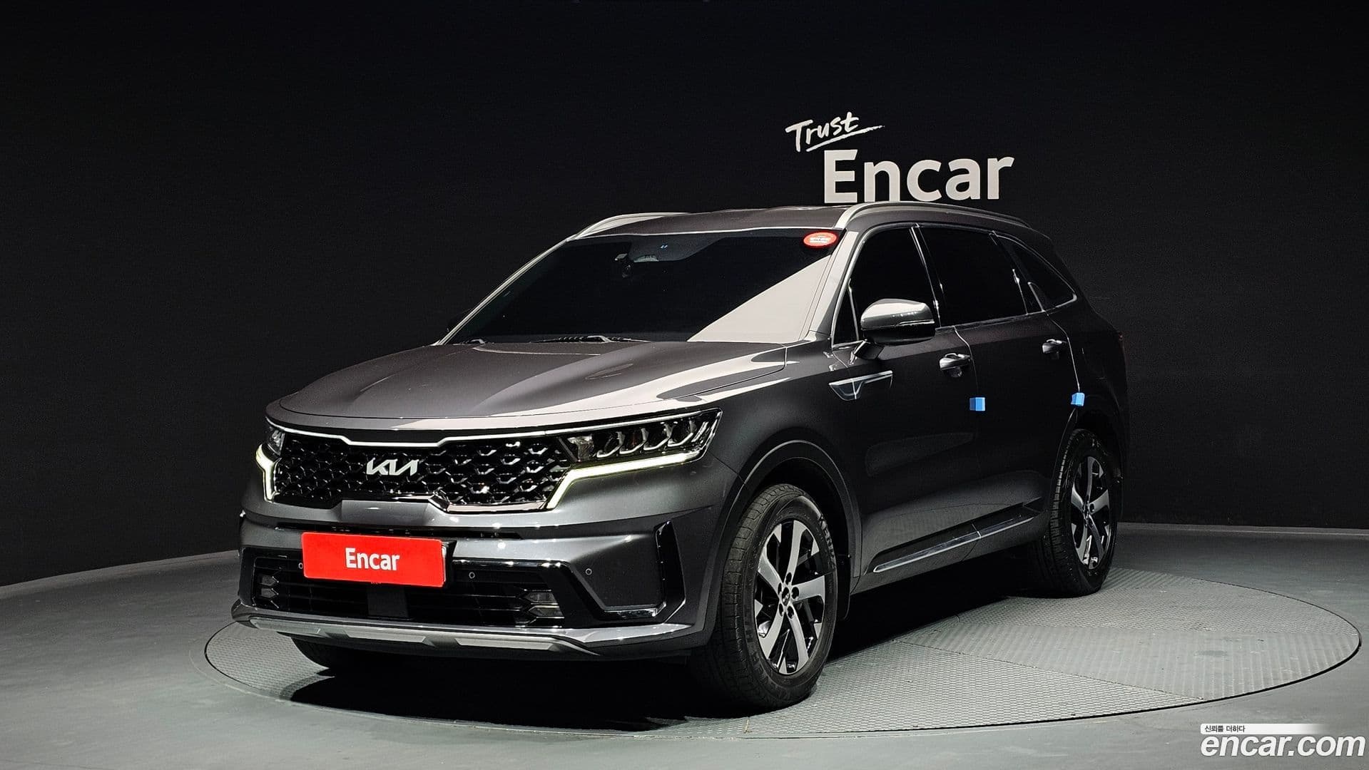 Main__Slider__Photo:Sorento Kia 2021.10-0