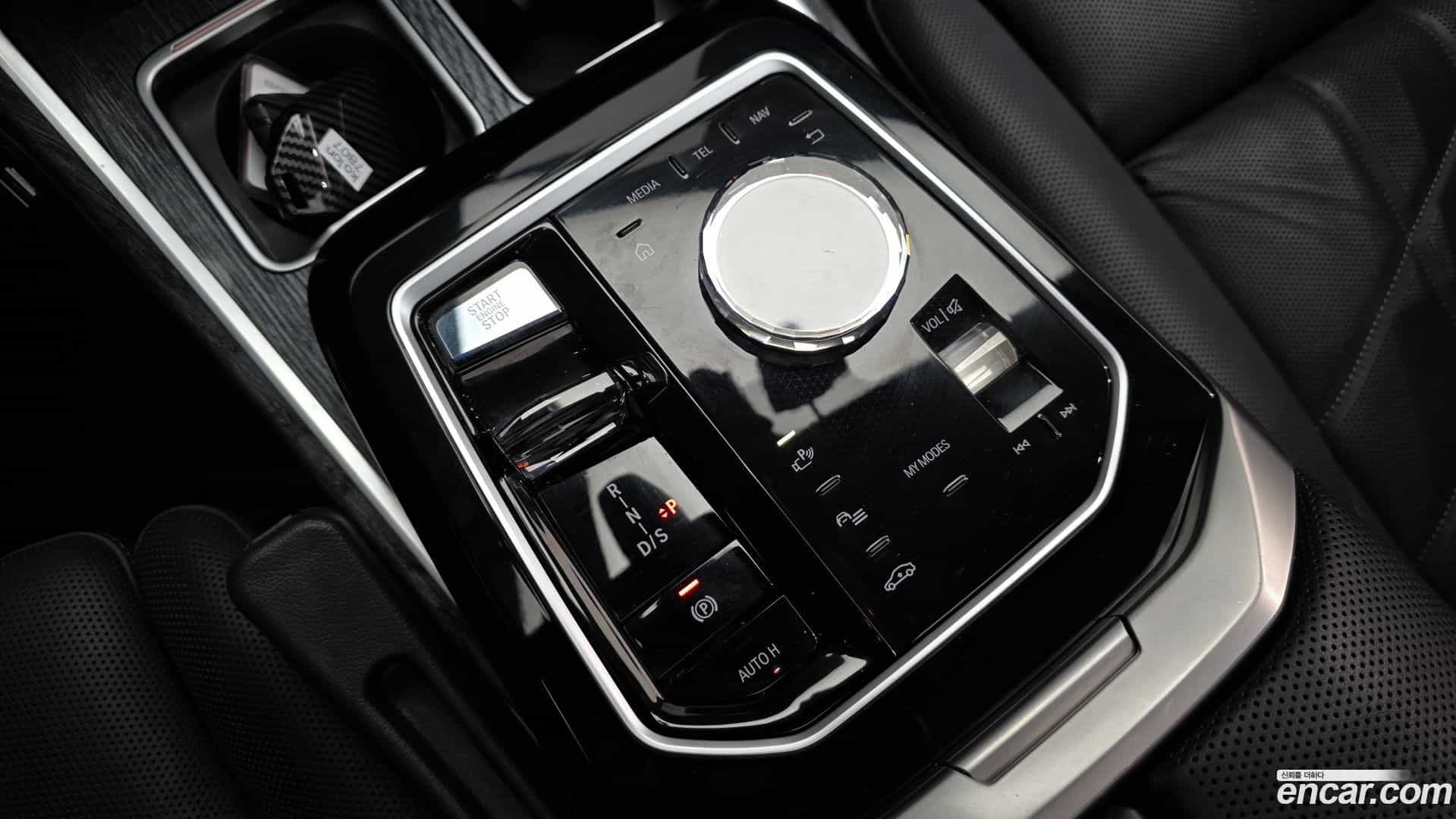 7-Series BMW 2023.4-INNER-009