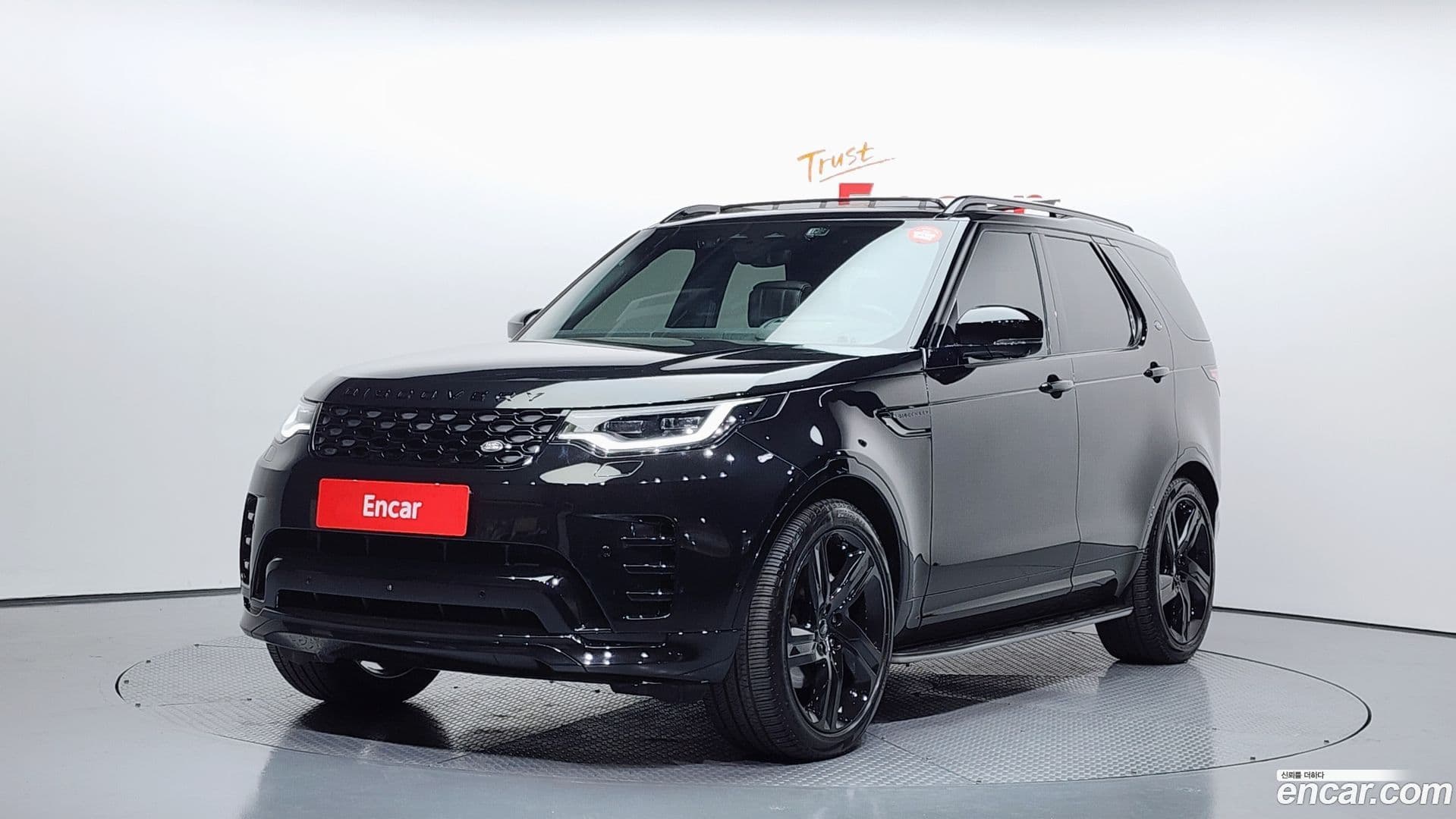 Main__Slider__Photo:Discovery Land Rover 2023.11-0