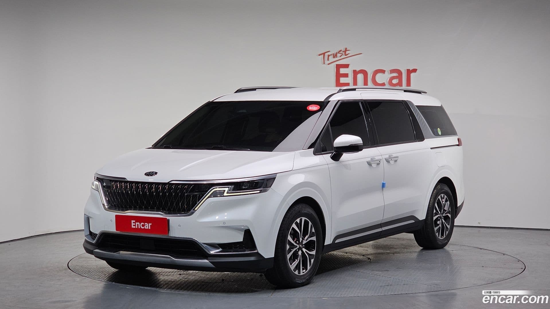 Main__Slider__Photo:Canival Kia 2021.0-0