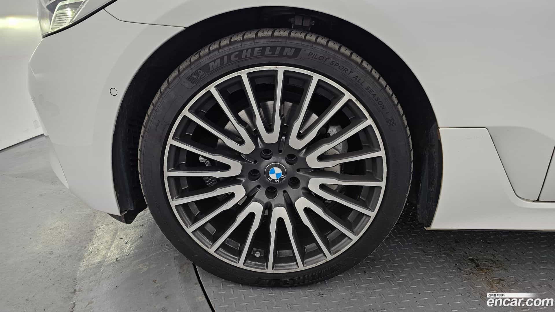 Gran Turismo BMW 2022.5-OUTER-005
