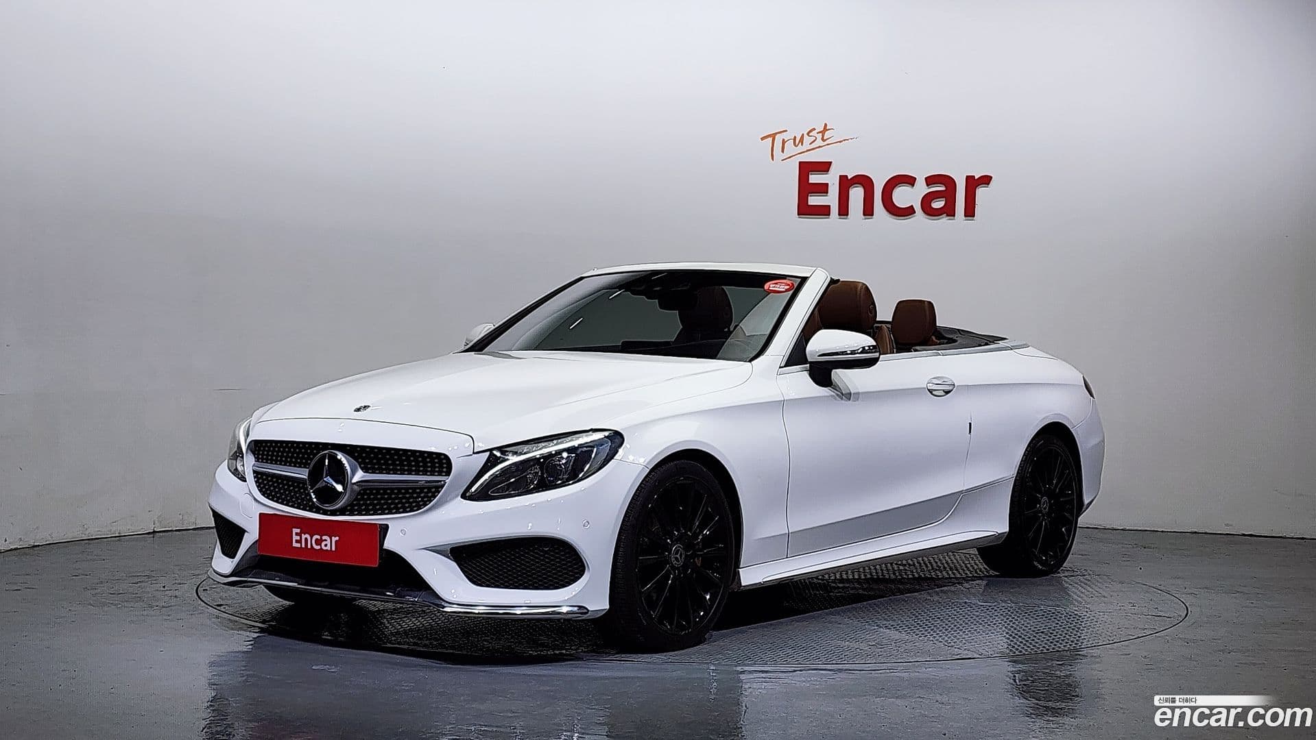 Main__Slider__Photo:C-Class Mercedes-Benz 2018.2-0