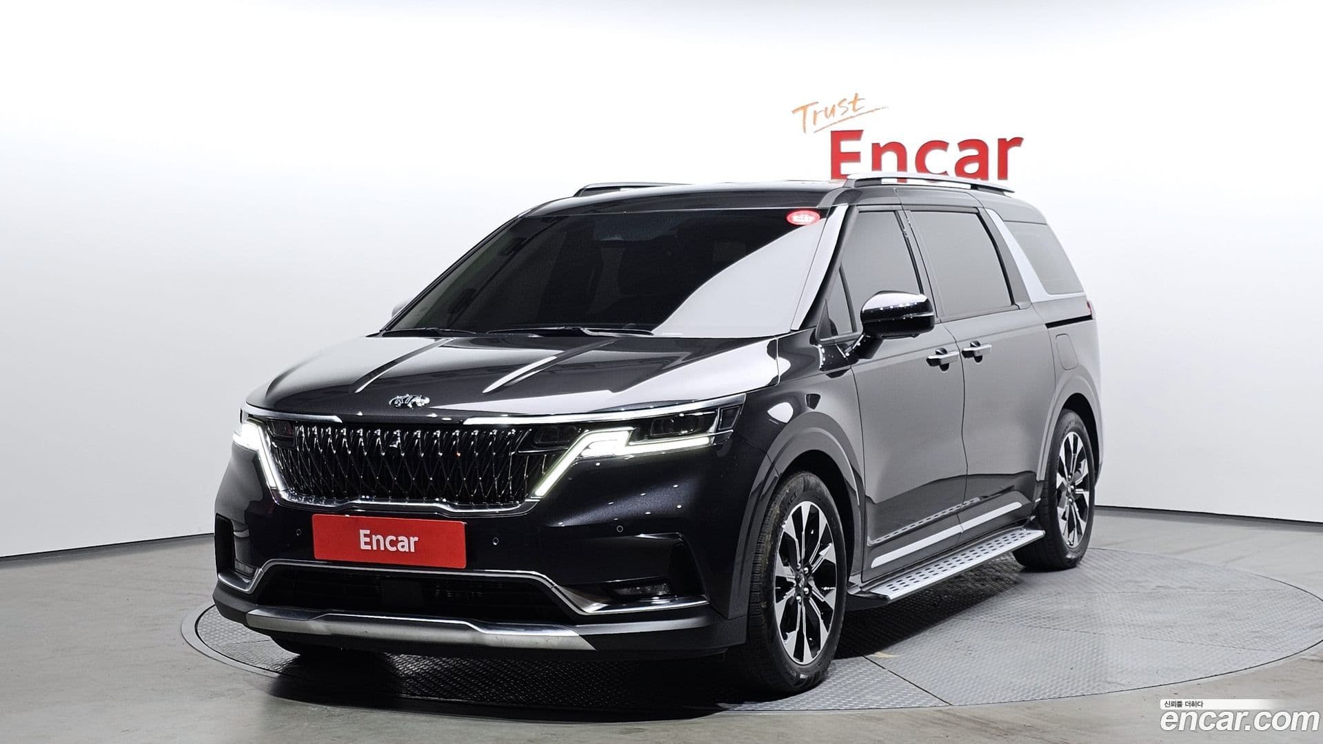 Main__Slider__Photo:Canival Kia 2021.5-0