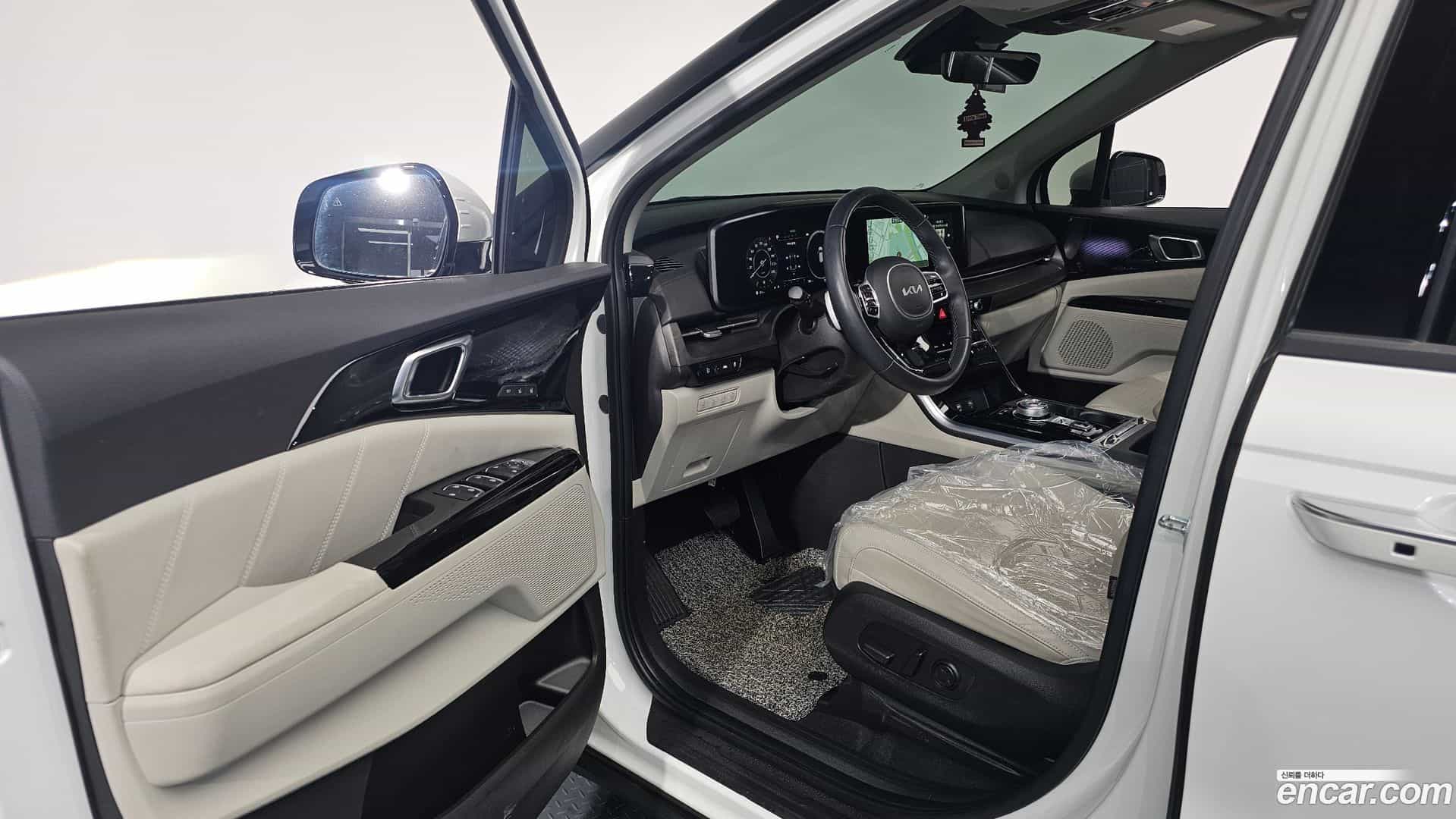Canival Kia 2023.1-INNER-010
