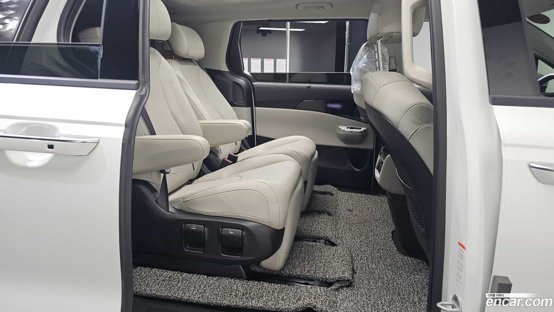 Canival Kia 2023.1-OPTION-016