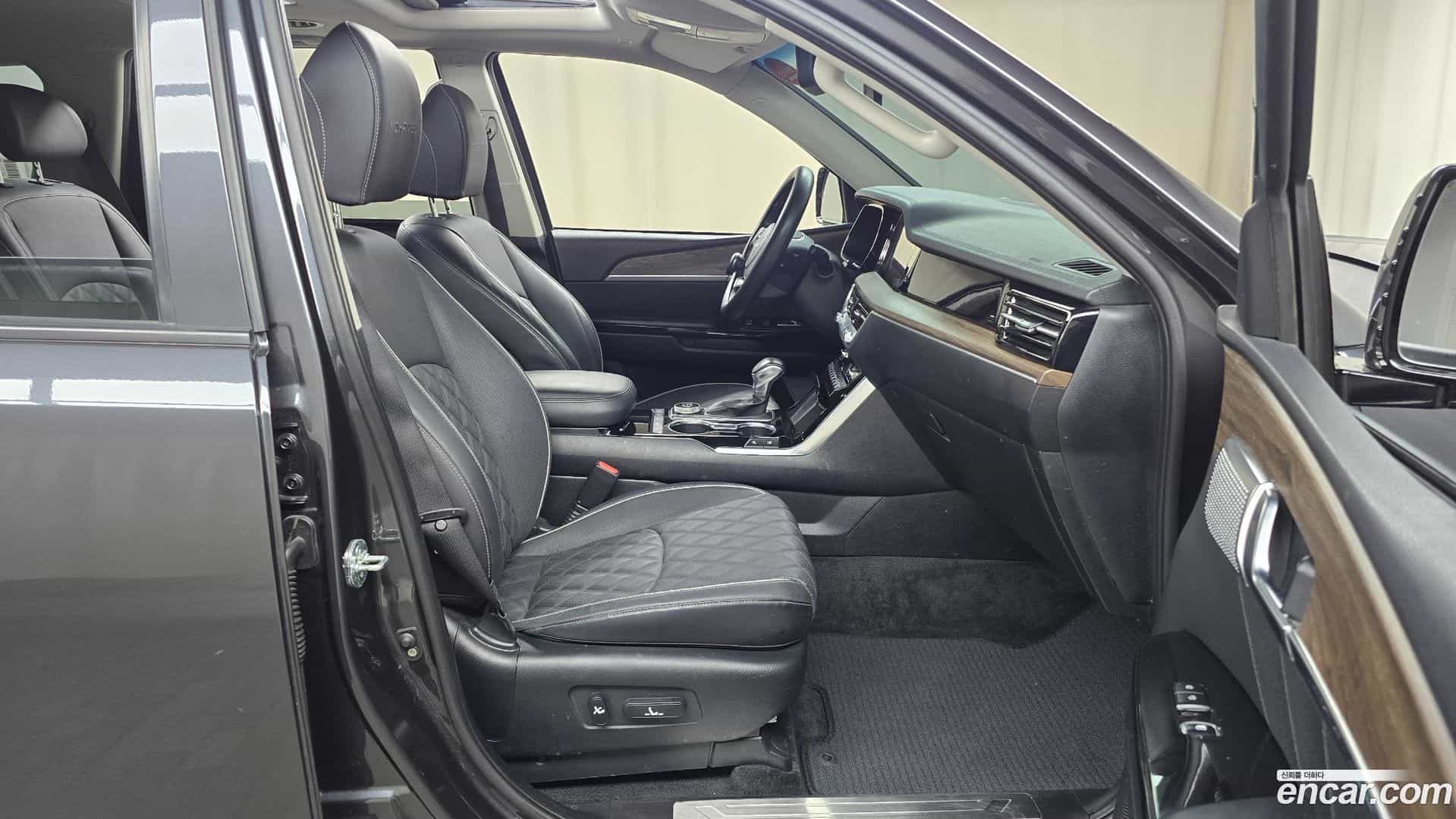 Mohave Kia 2023.4-INNER-010