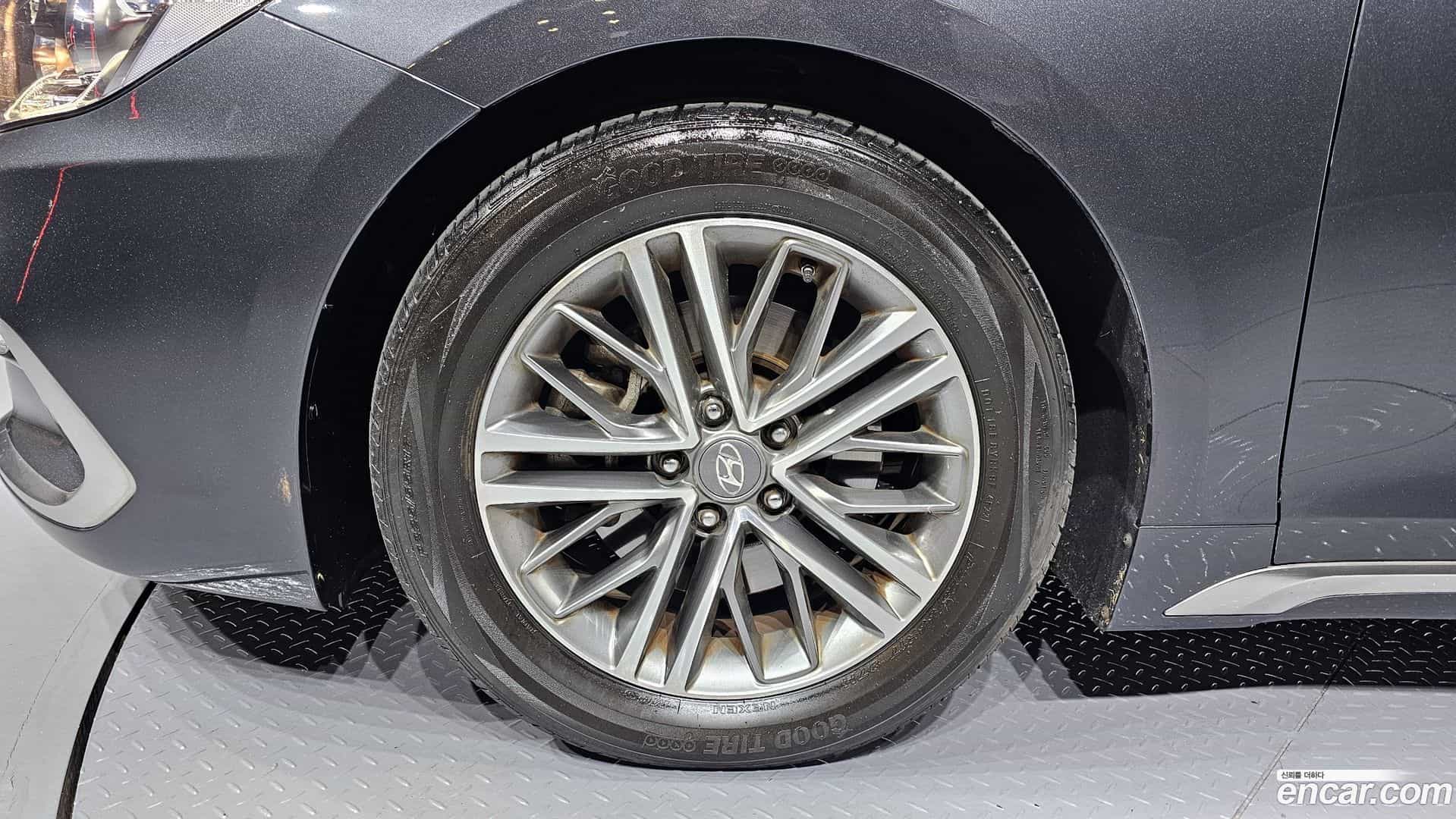 Grandeur Hyundai 2019.2-OUTER-005