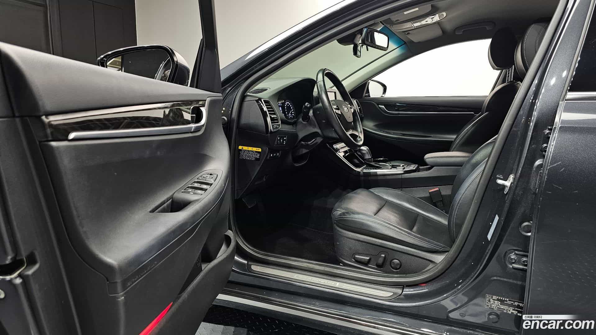 Grandeur Hyundai 2019.2-INNER-010