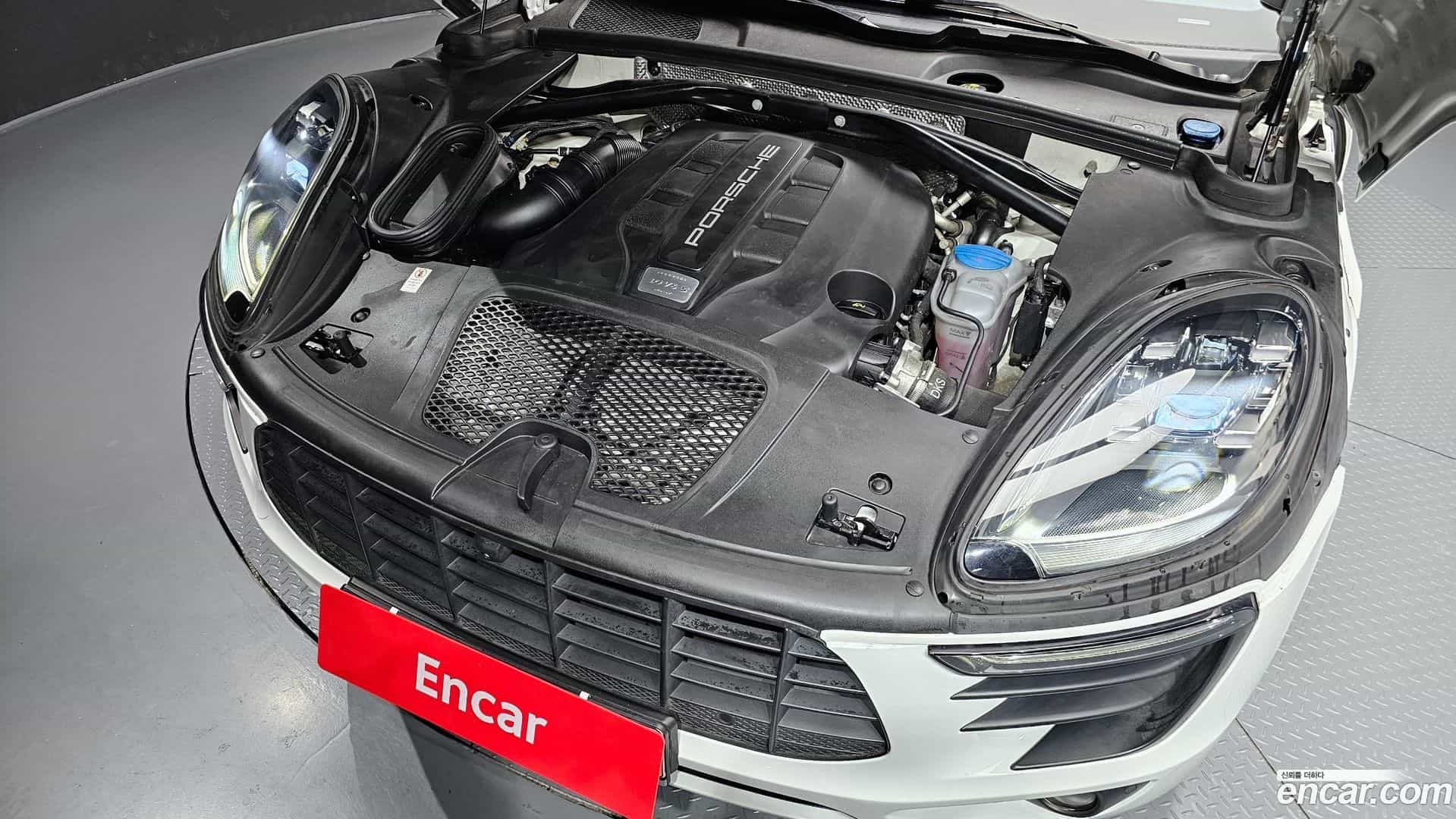 Macan Porsche 2016.9-INNER-006