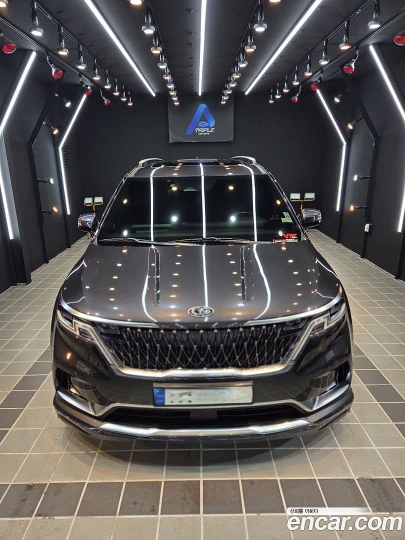 Main__Slider__Photo:Canival Kia 2020.9-0