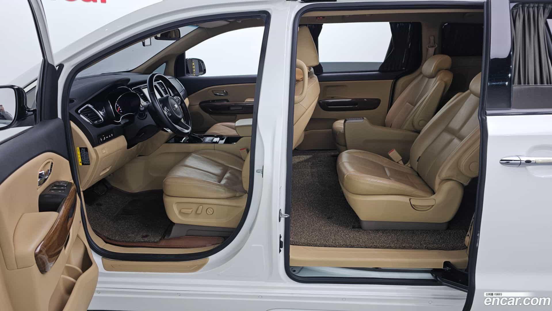 Canival Kia 2018.1-INNER-010