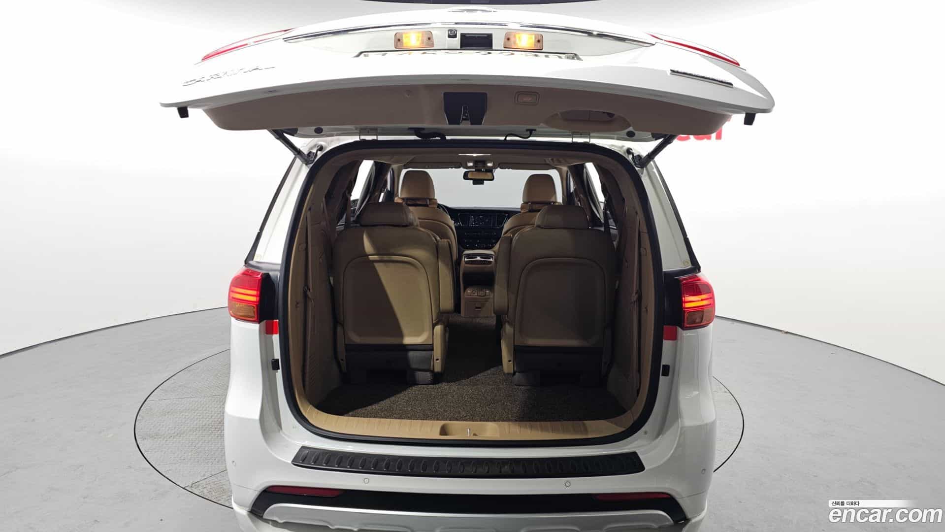 Canival Kia 2018.1-OPTION-024