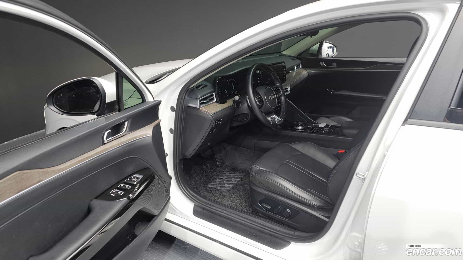 K5 Kia 2021.1-INNER-010