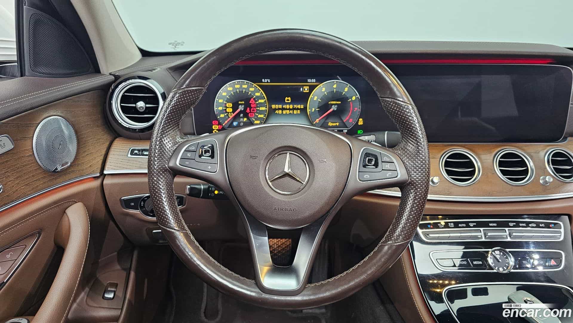 E-Class Mercedes-Benz 2018.3-OPTION-018