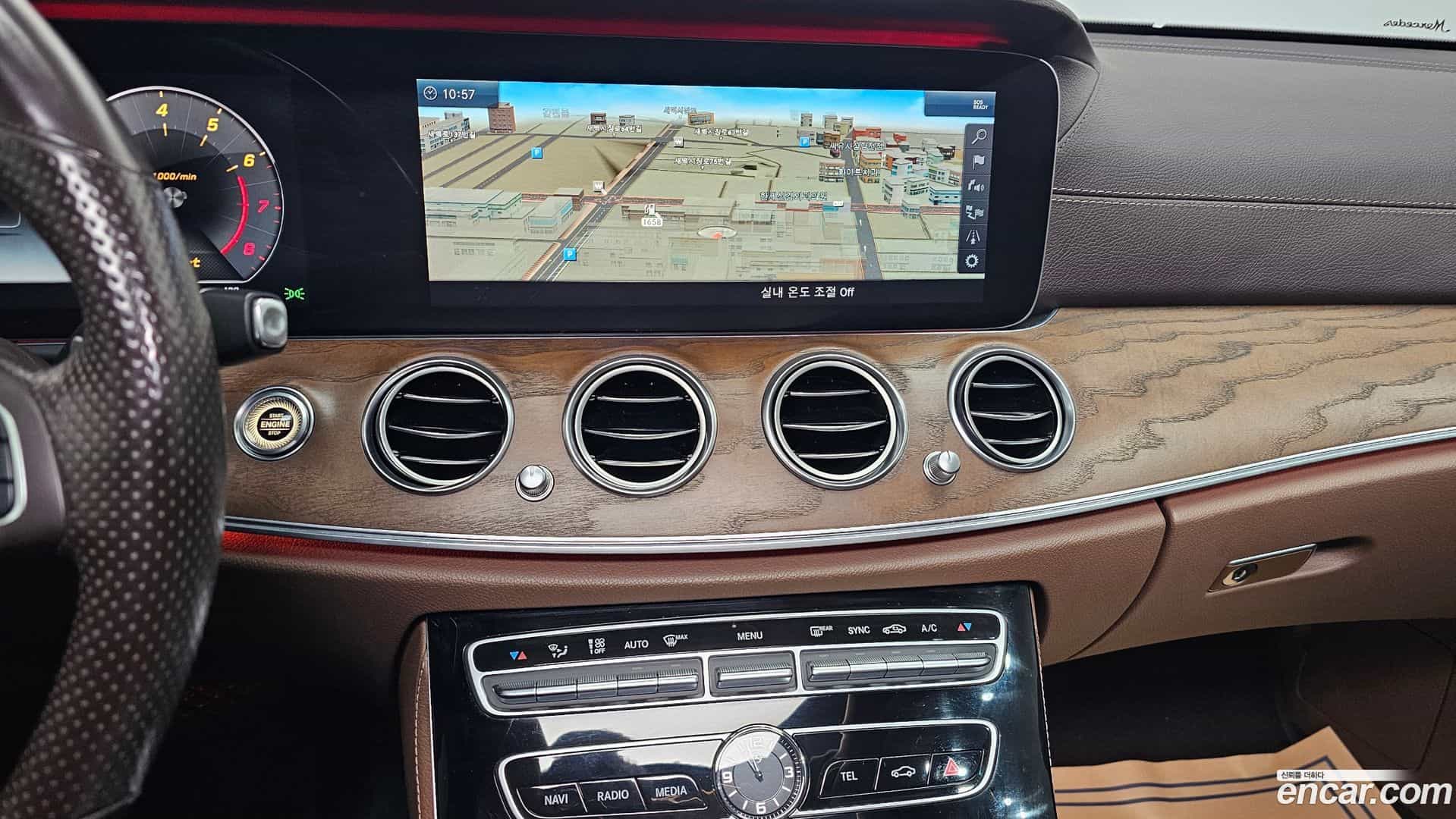 E-Class Mercedes-Benz 2018.3-OPTION-019