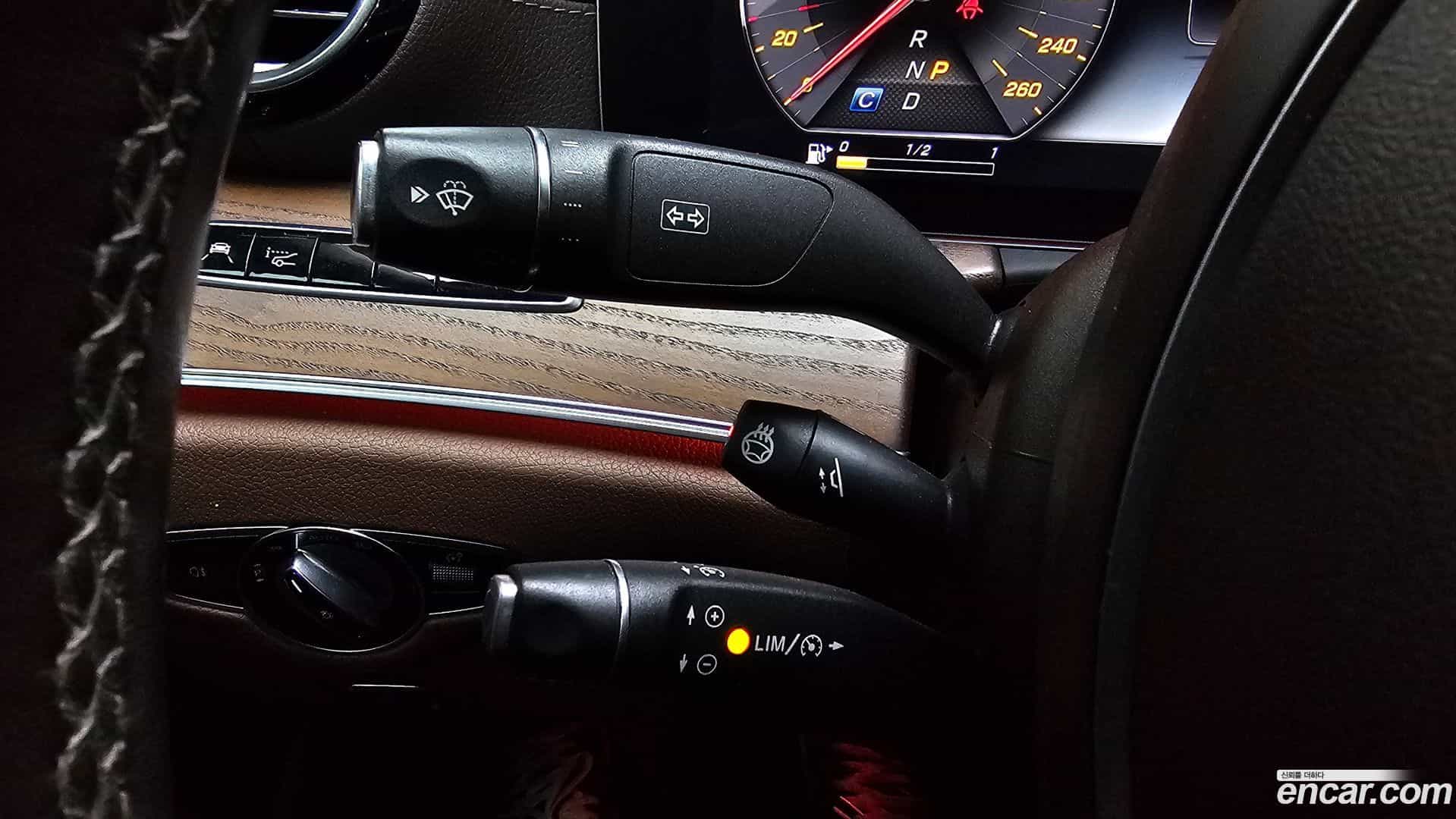 E-Class Mercedes-Benz 2018.3-OPTION-021