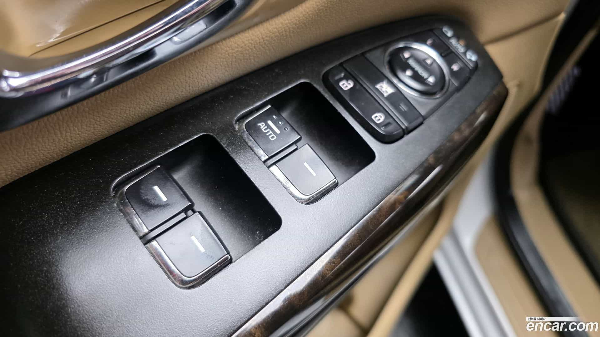 Canival Kia 2018.8-OPTION-018