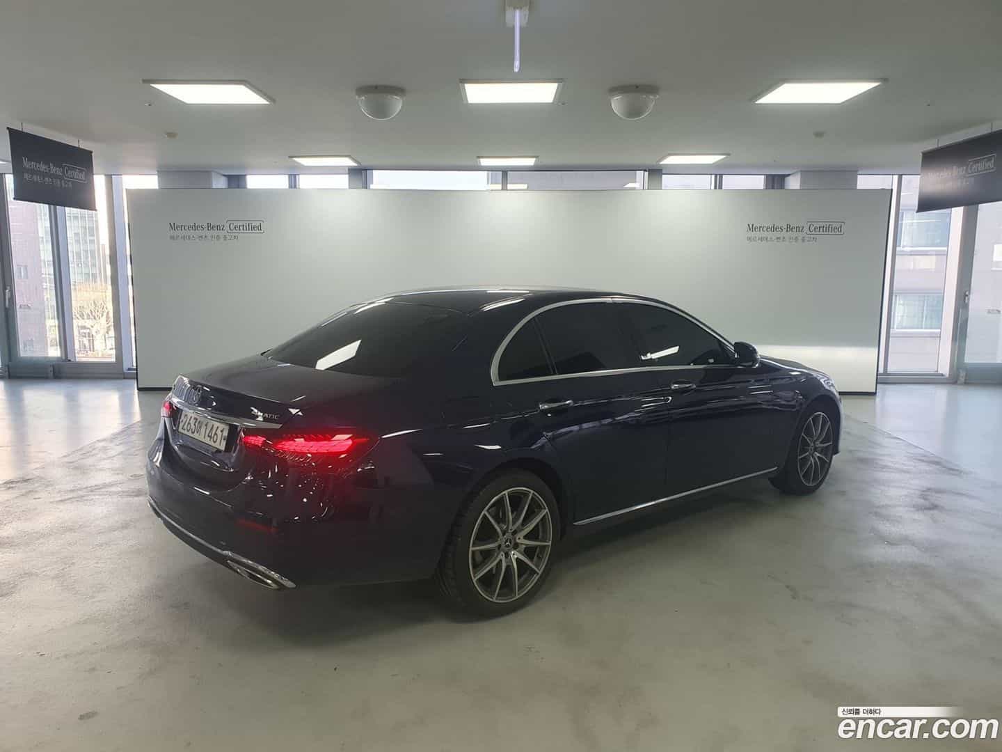 E-Class Mercedes-Benz 2022.11-OUTER-002