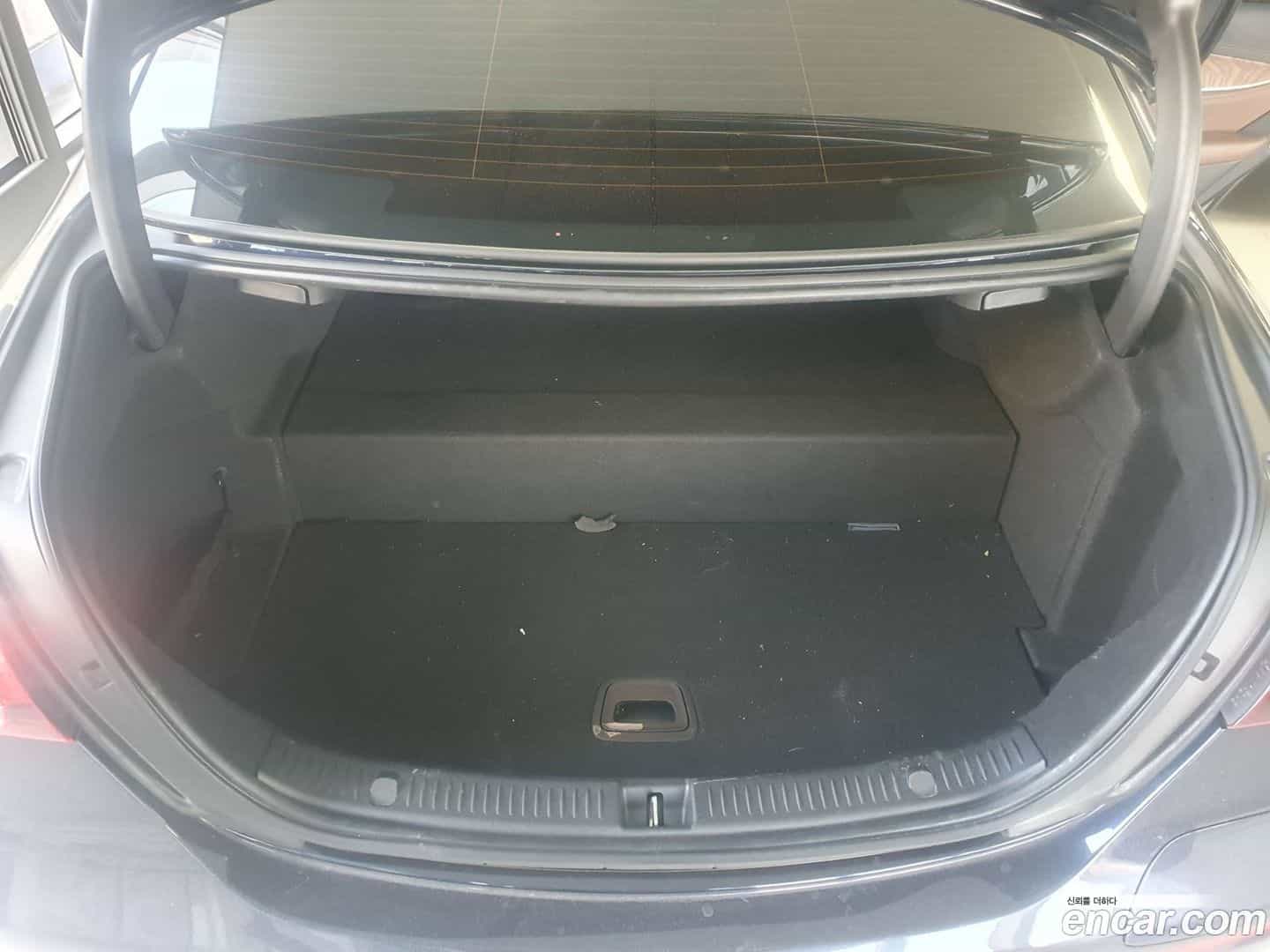 E-Class Mercedes-Benz 2022.11-OPTION-015