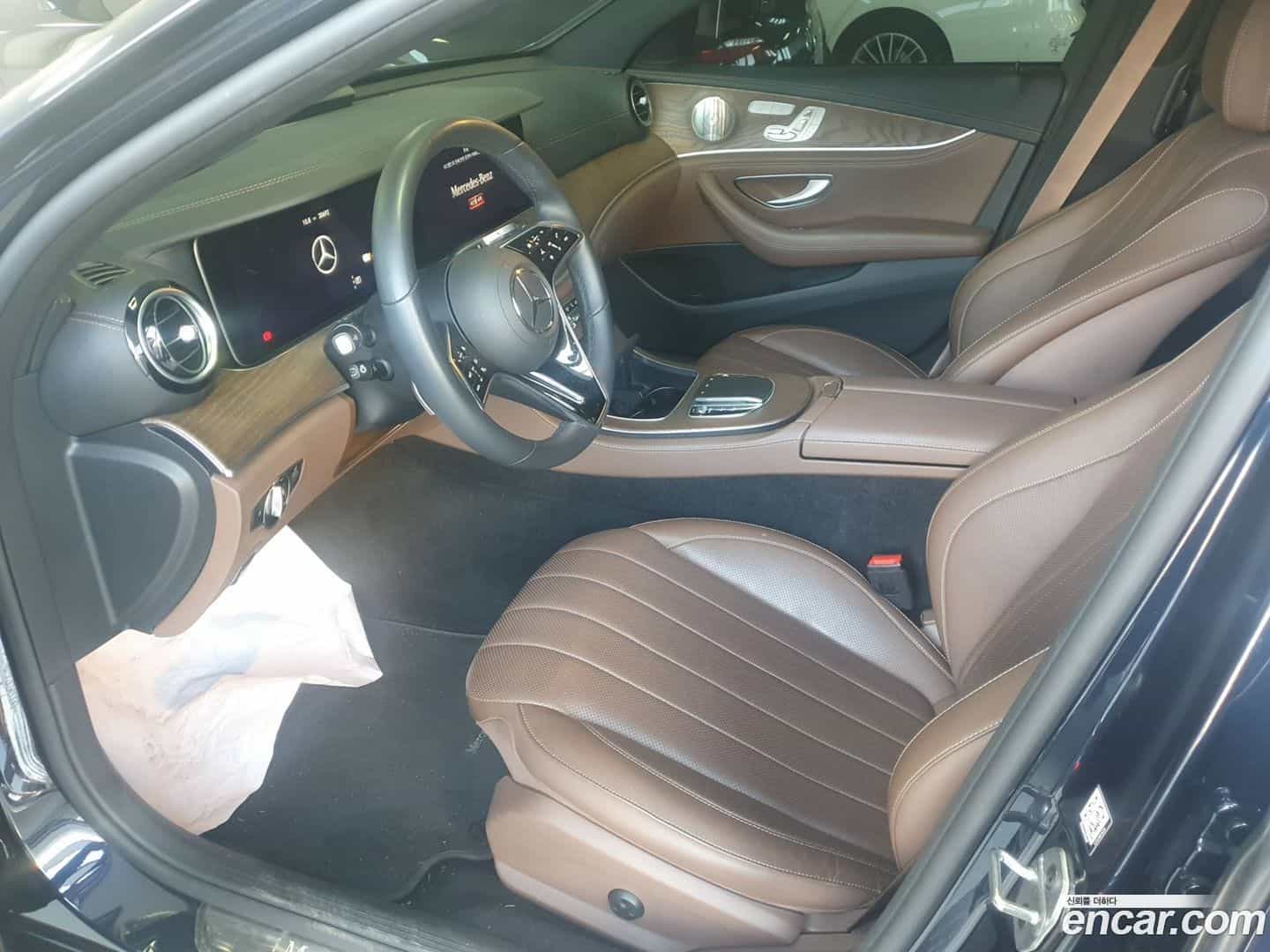E-Class Mercedes-Benz 2022.11-OPTION-018