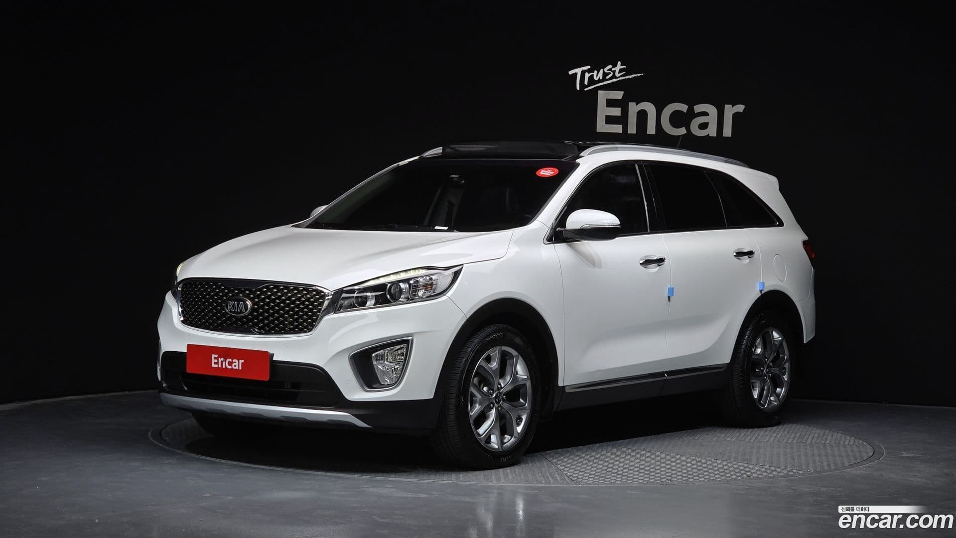 Main__Slider__Photo:Sorento Kia 2015.1-0
