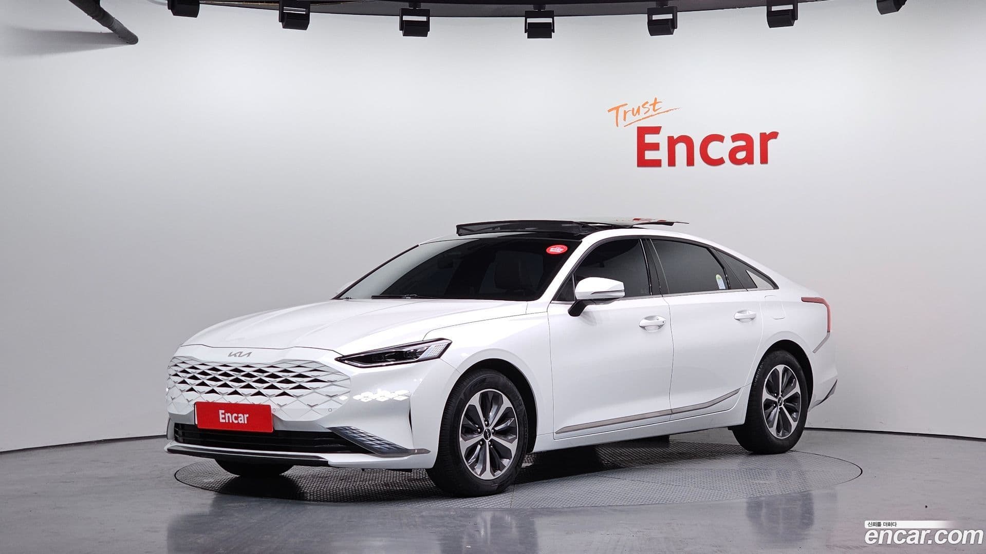 Main__Slider__Photo:K8 Kia 2024.2-0