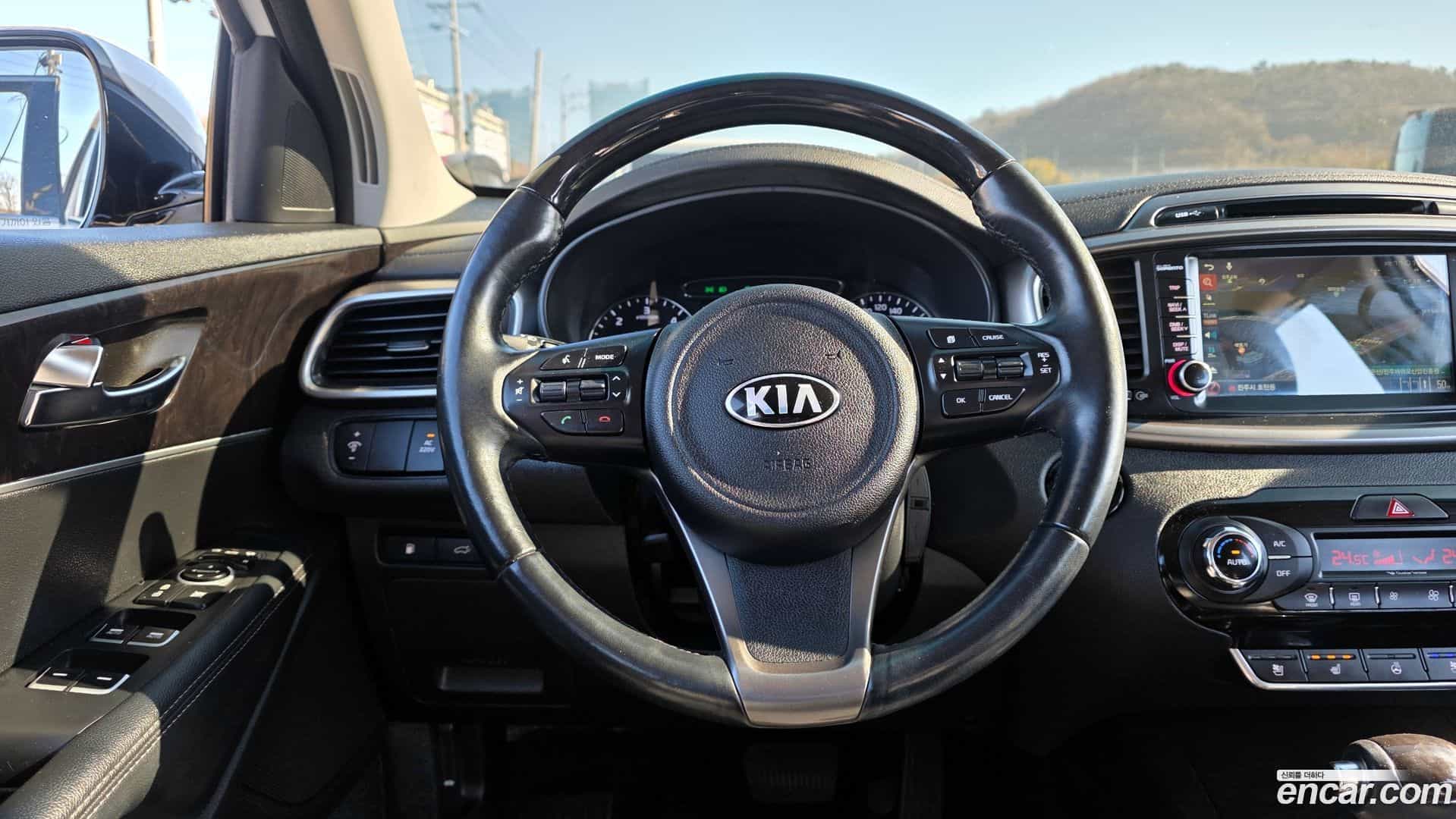 Sorento Kia 2015.8-OPTION-017