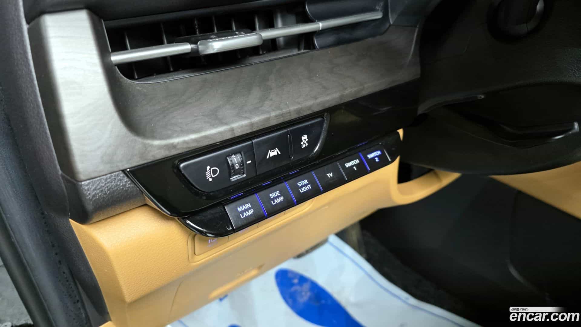 Canival Kia 2020.8-OPTION-021