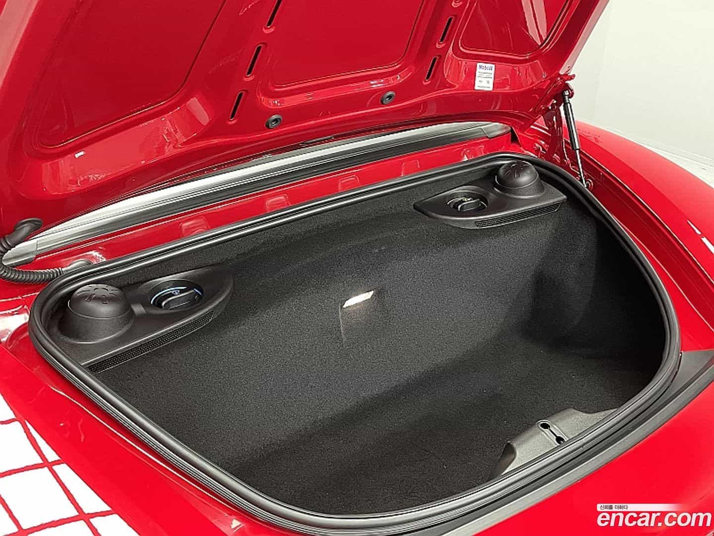 718 Porsche 2023.9-INNER-006