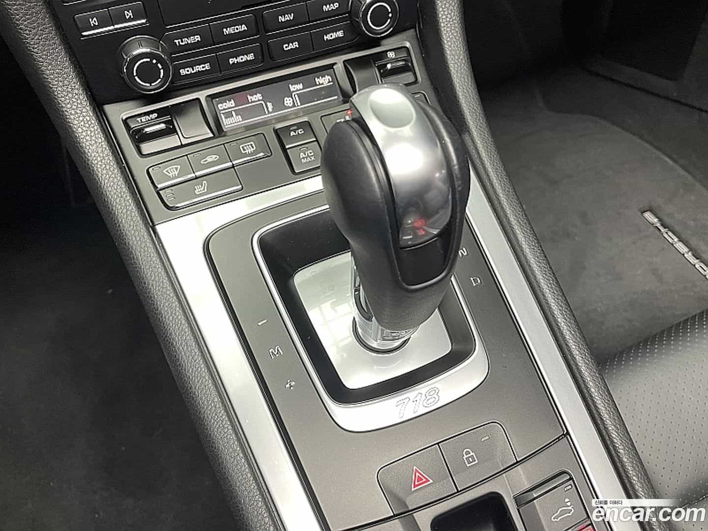 718 Porsche 2023.9-INNER-009