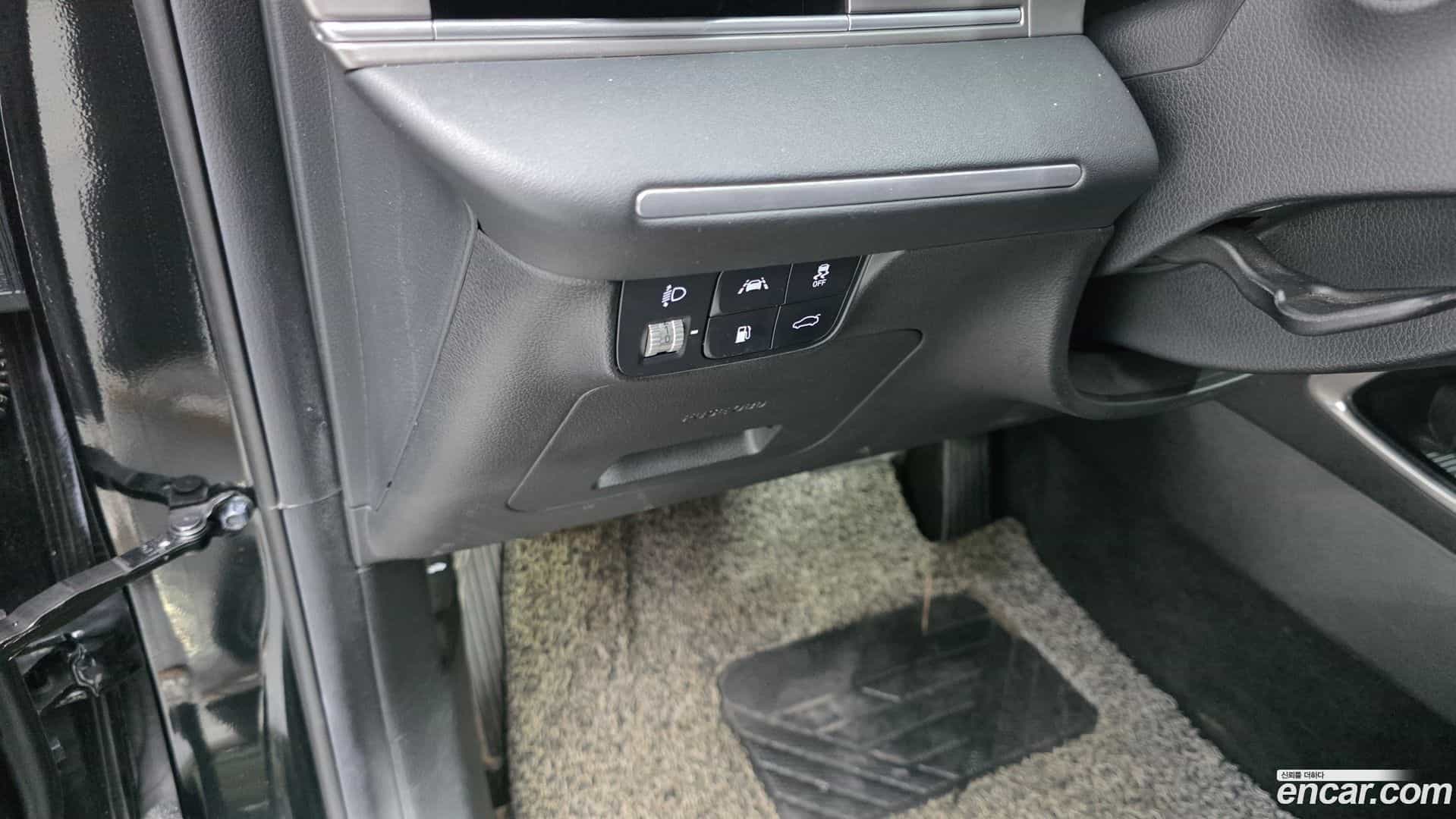 Grandeur Hyundai 2021.8-OPTION-018