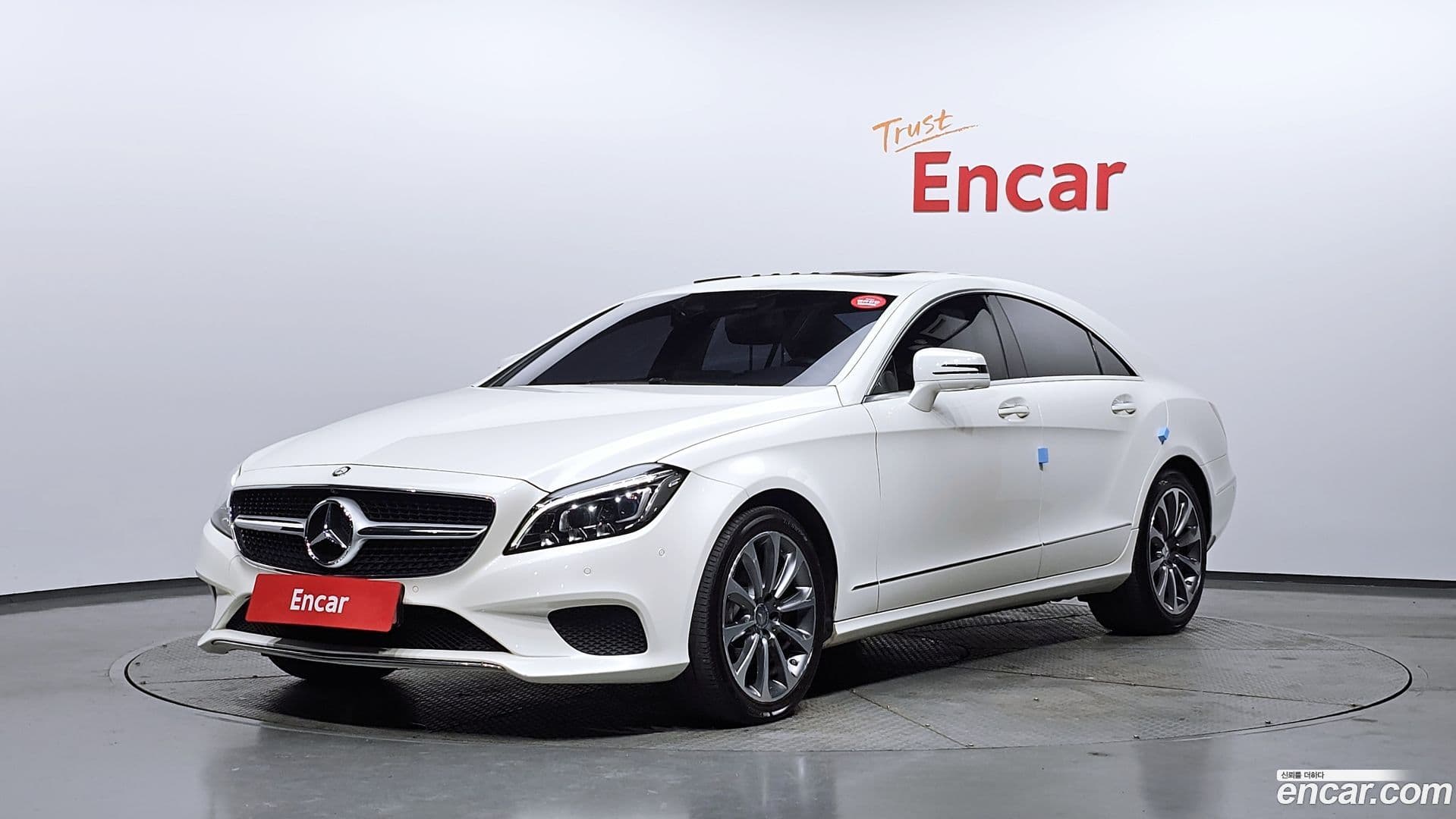 Main__Slider__Photo:CLS-Class Mercedes-Benz 2015.8-0