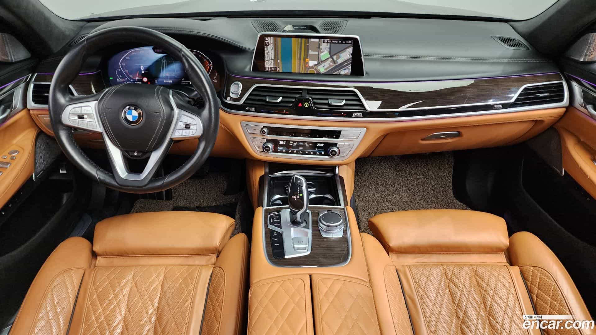 7-Series BMW 2022.2-INNER-007