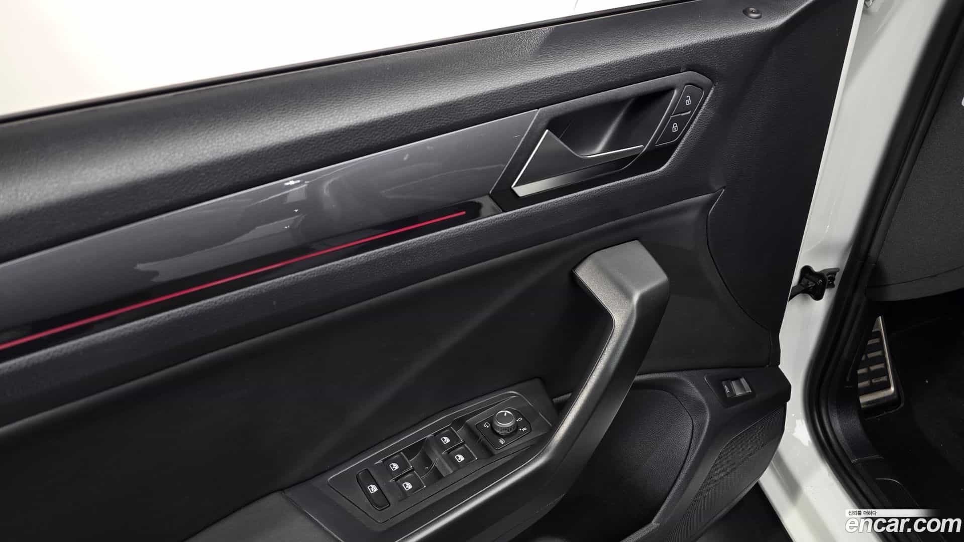T-Roc Volkswagen 2021.11-OPTION-022