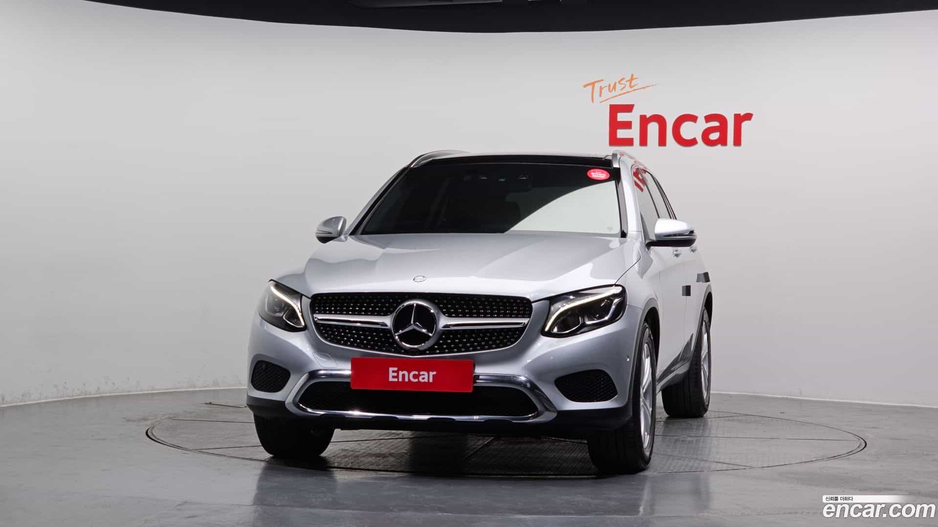 GLC-Class Mercedes-Benz 2017.2-OUTER-003