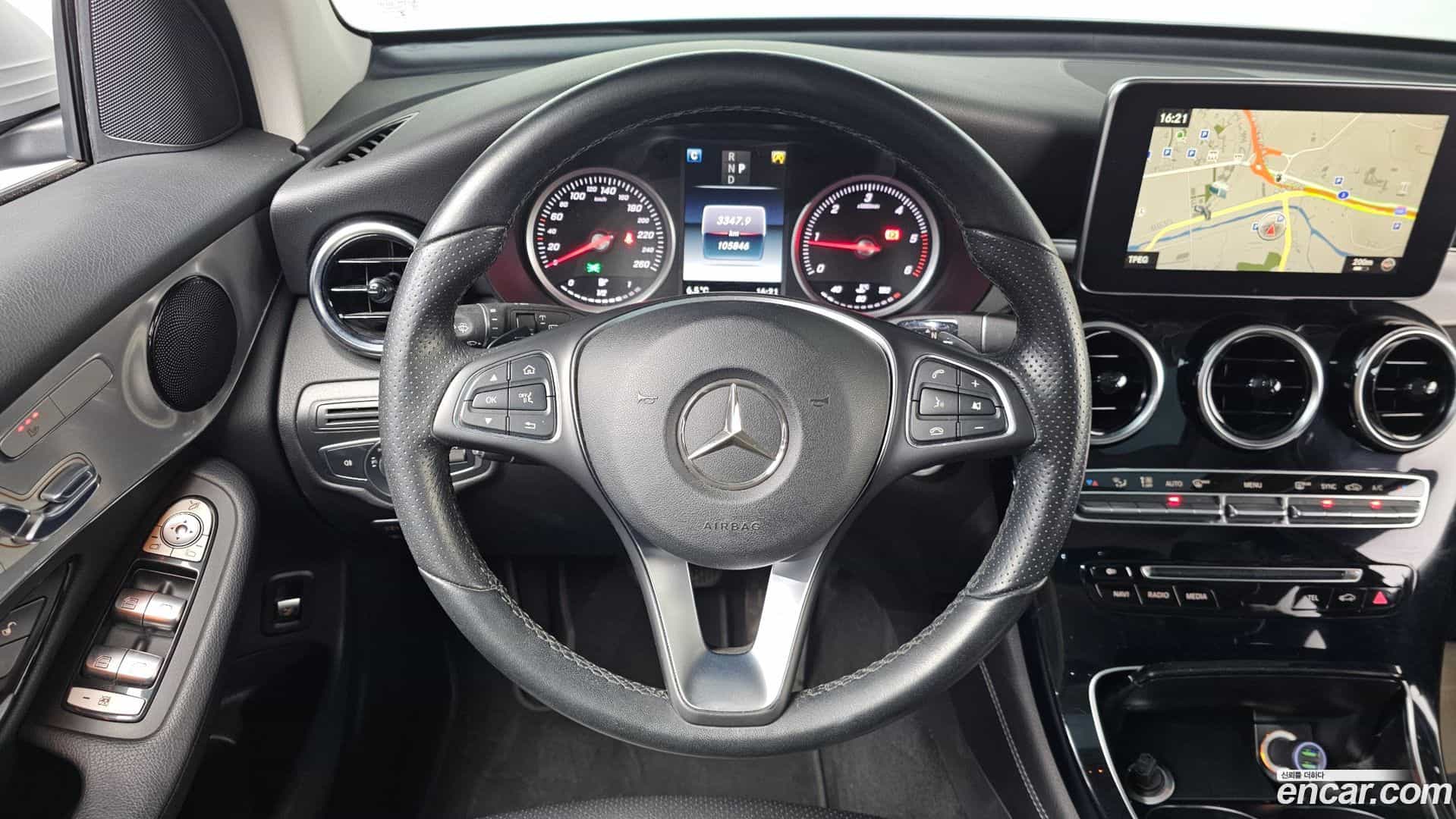 GLC-Class Mercedes-Benz 2017.2-OPTION-017