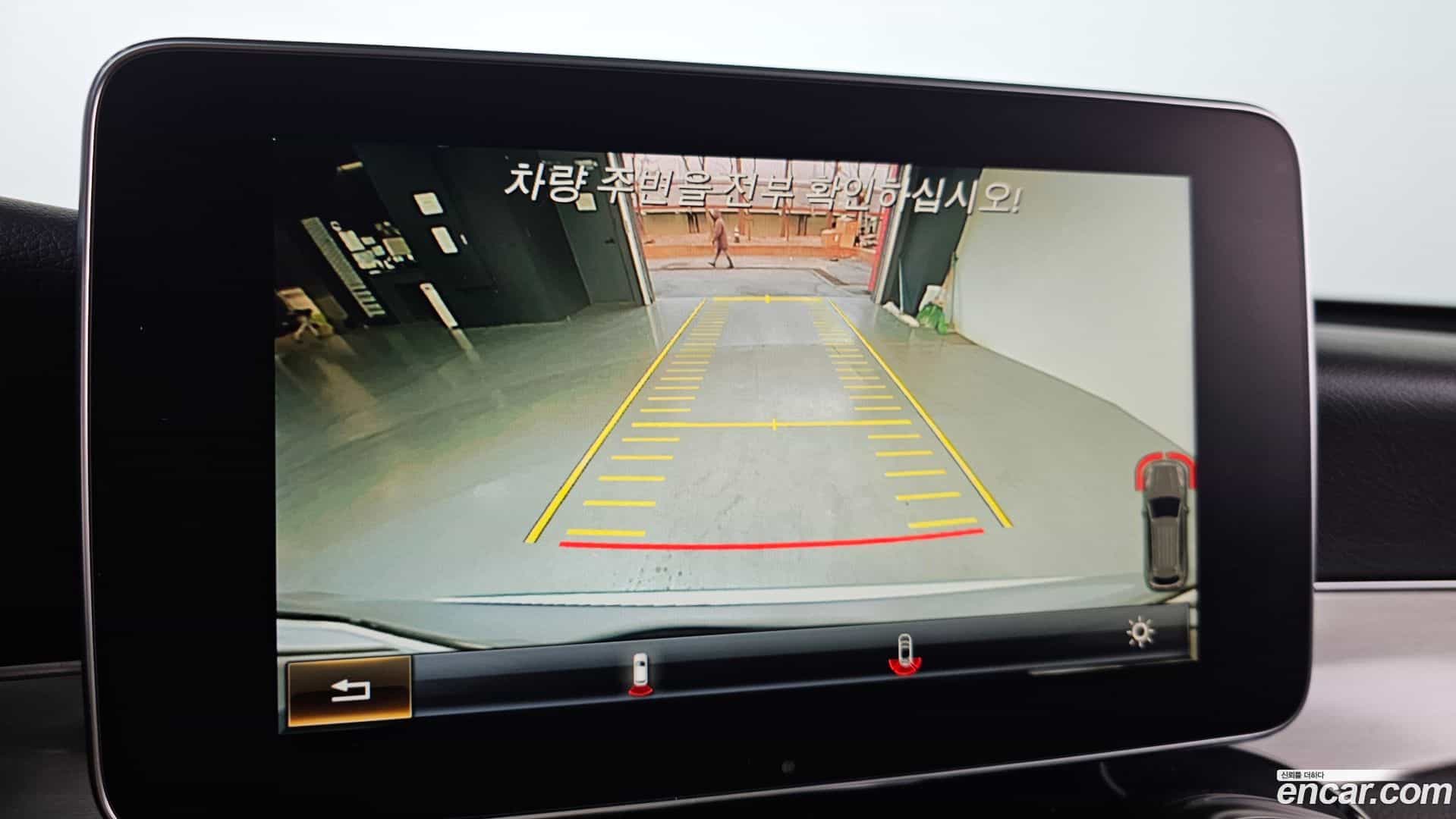 GLC-Class Mercedes-Benz 2017.2-OPTION-020