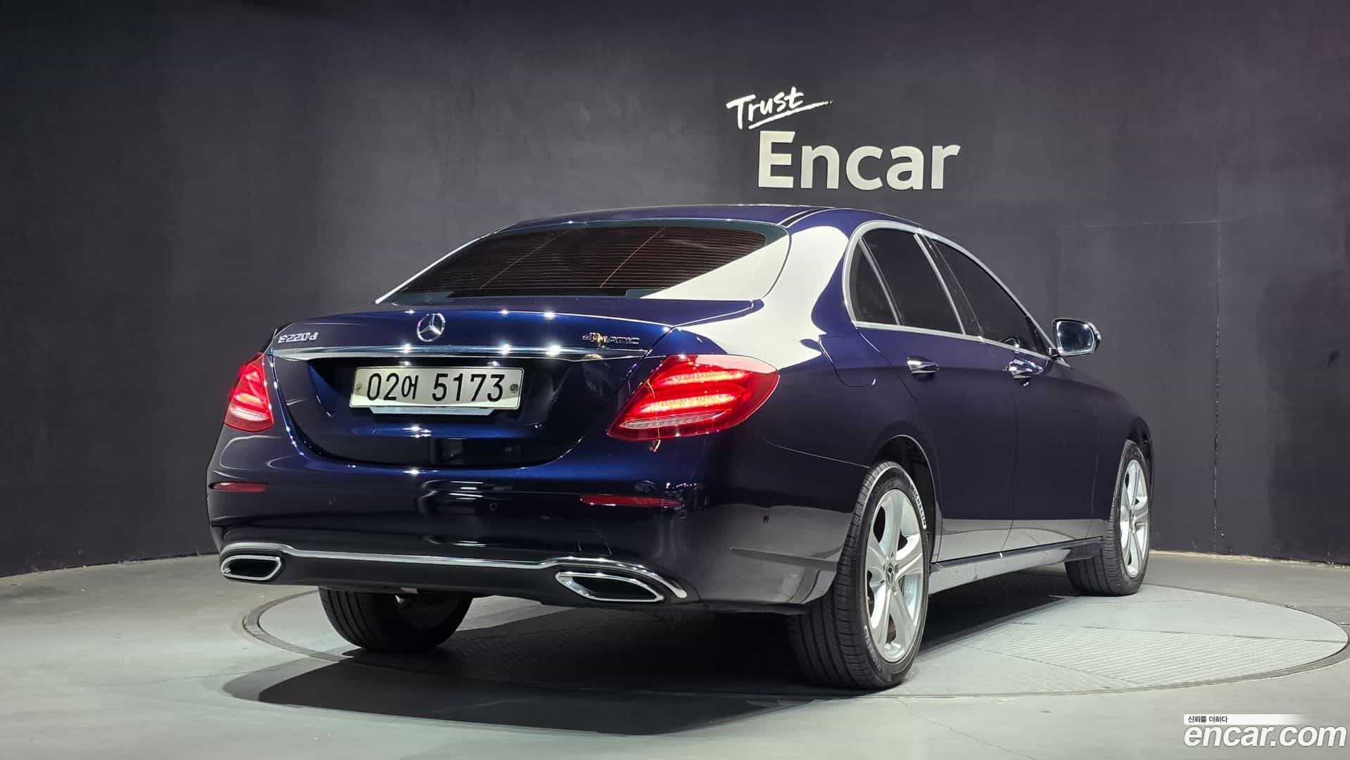 E-Class Mercedes-Benz 2018.3-OUTER-002