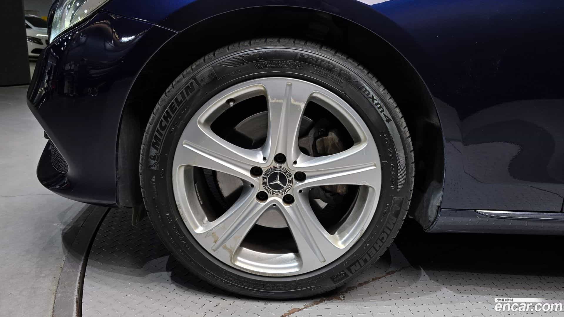 E-Class Mercedes-Benz 2018.3-OUTER-005