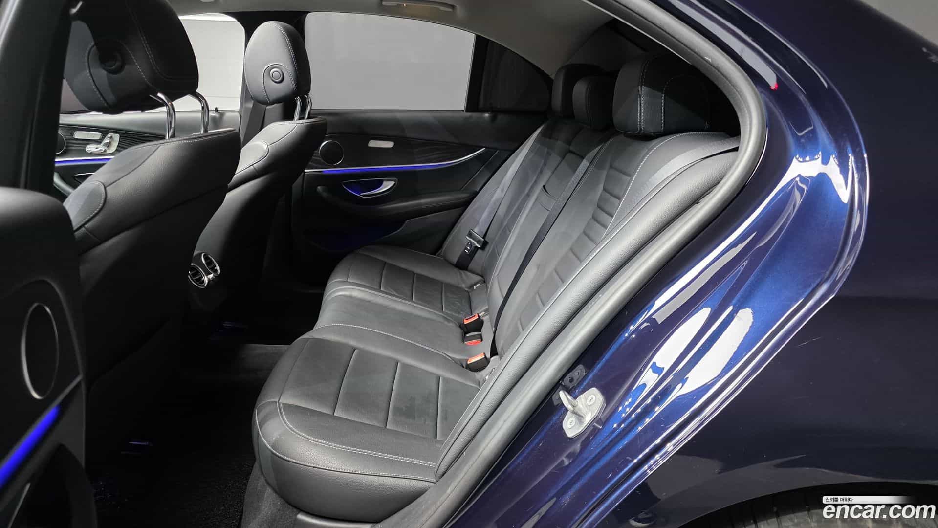 E-Class Mercedes-Benz 2018.3-OPTION-016