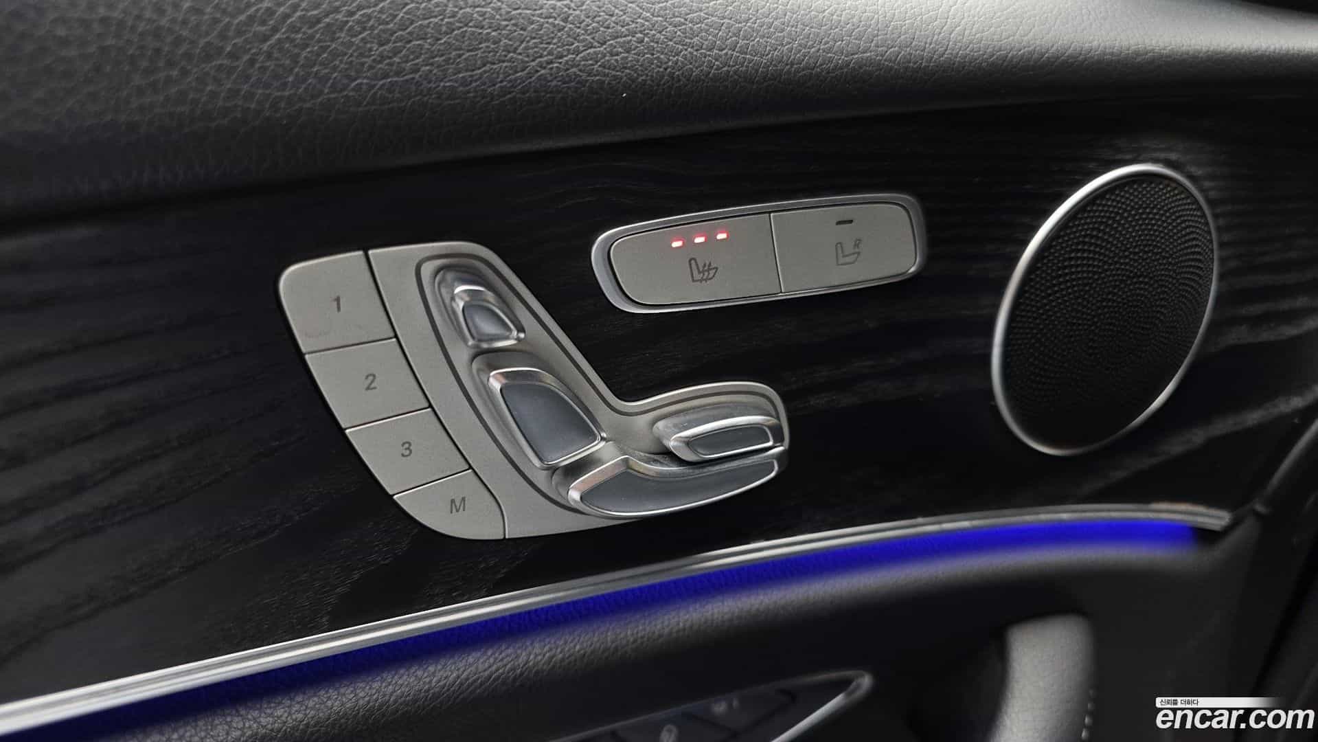 E-Class Mercedes-Benz 2018.3-OPTION-020