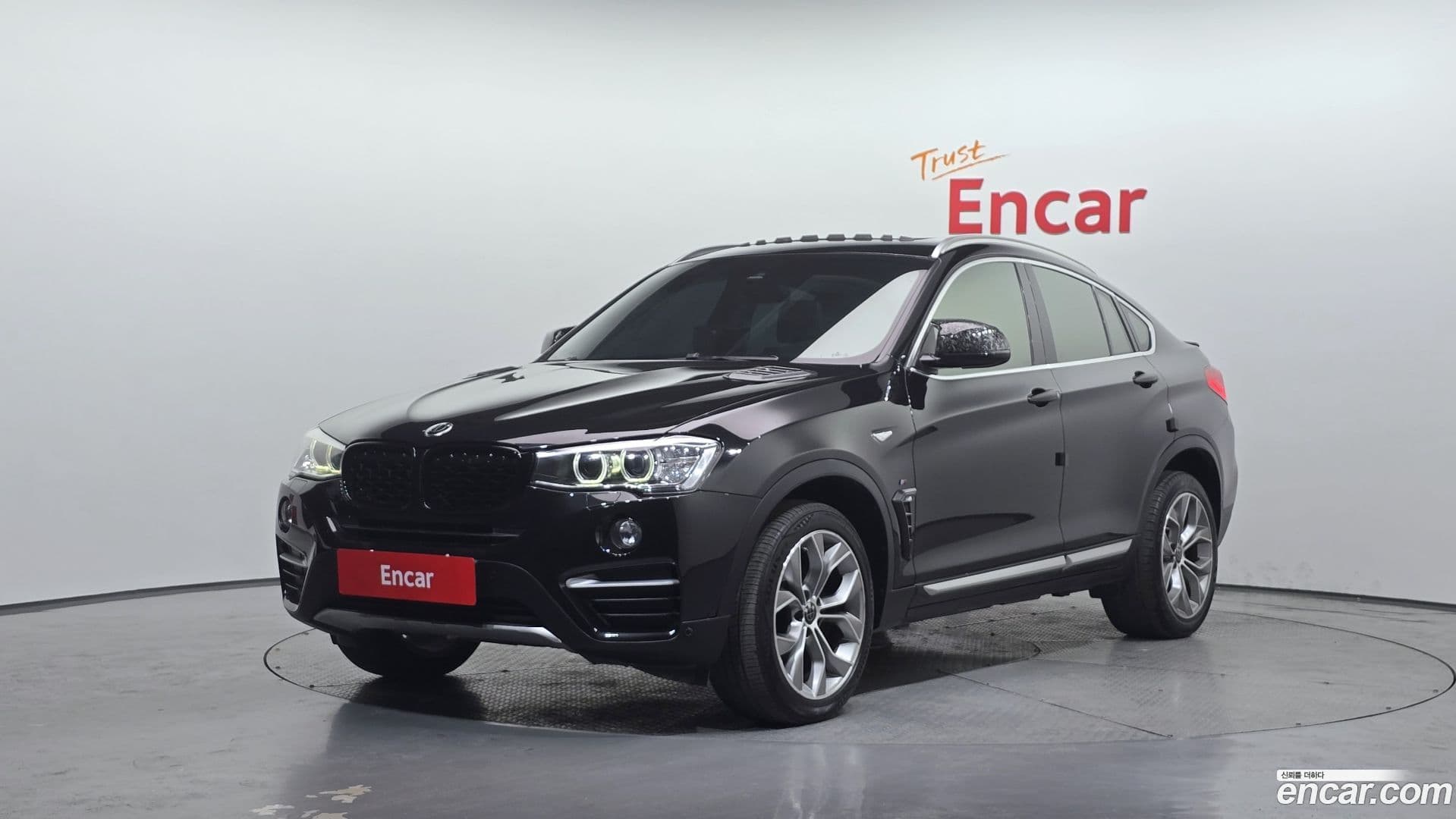 Main__Slider__Photo:X4 BMW 2015.8-0